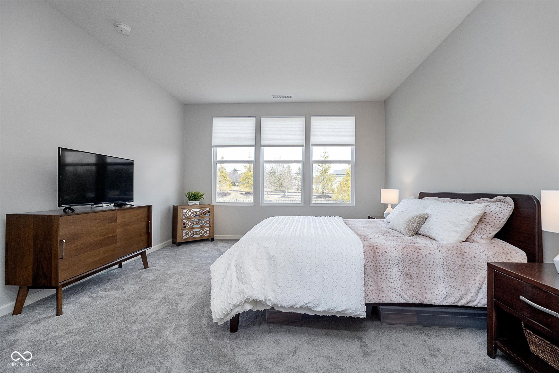 568 Harstad Boulevard