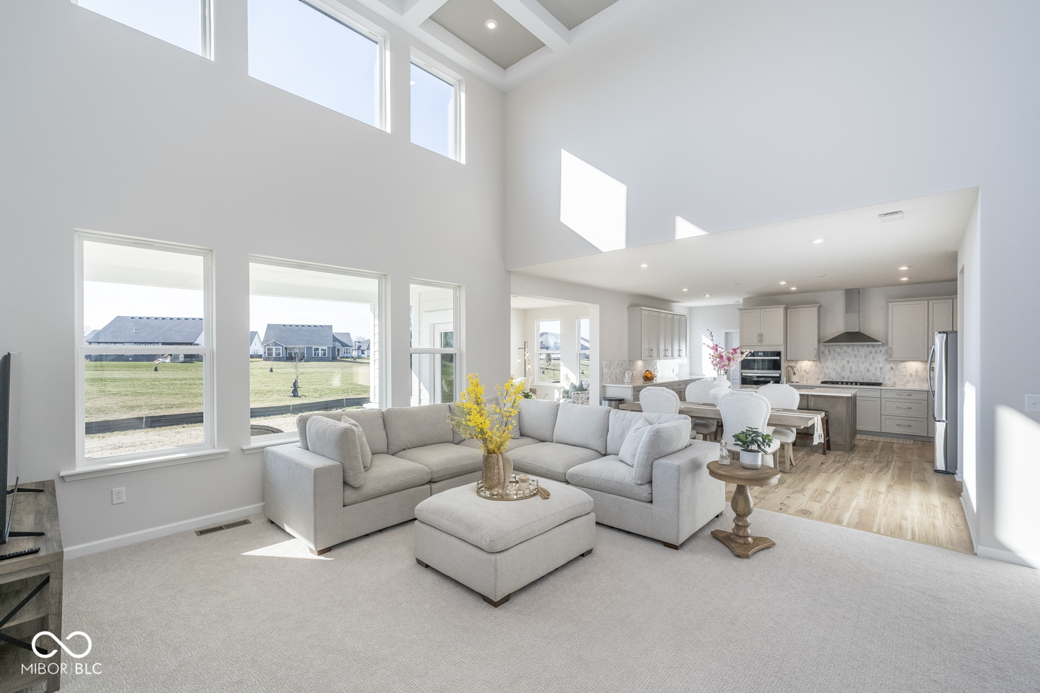 6609 N Dogwood Drive