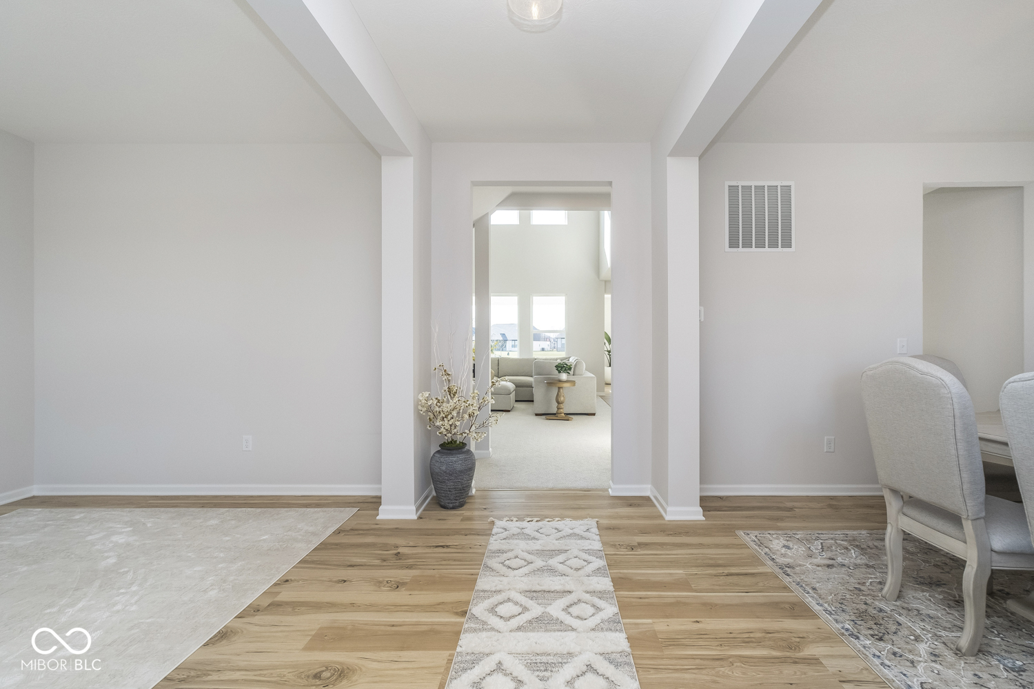 6609 N Dogwood Drive