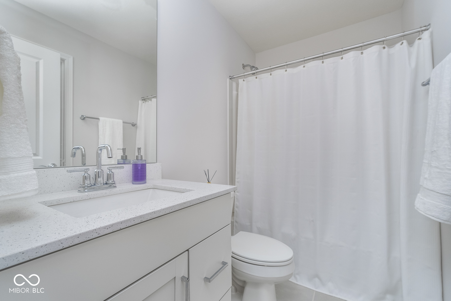 6609 N Dogwood Drive