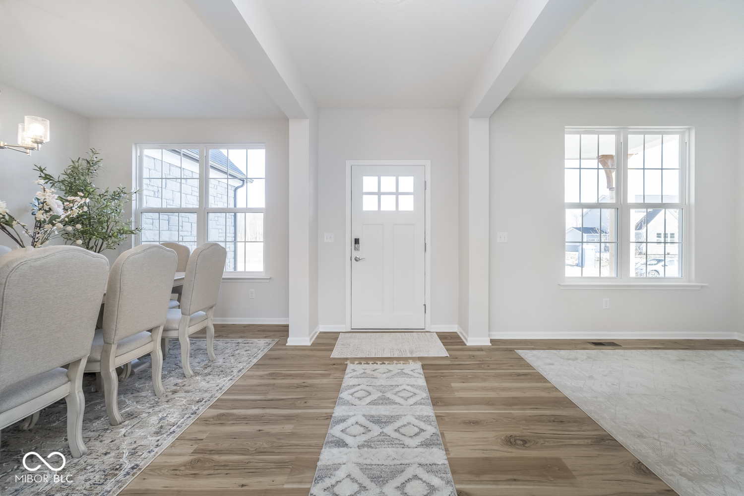 6609 N Dogwood Drive