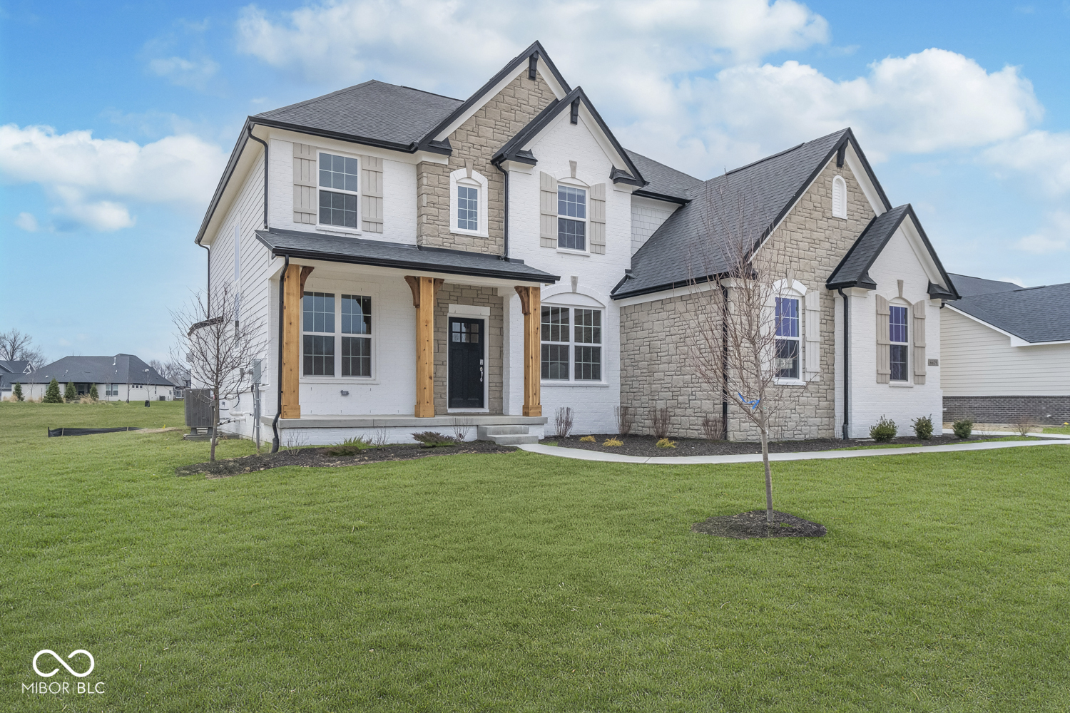 6609 N Dogwood Drive