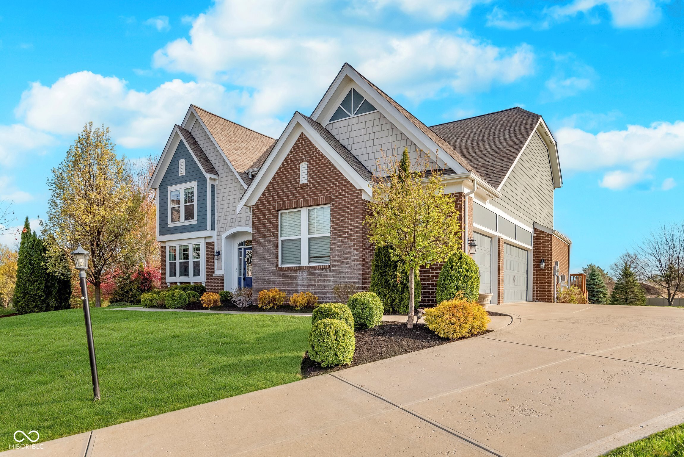 3728 Dunellen Circle