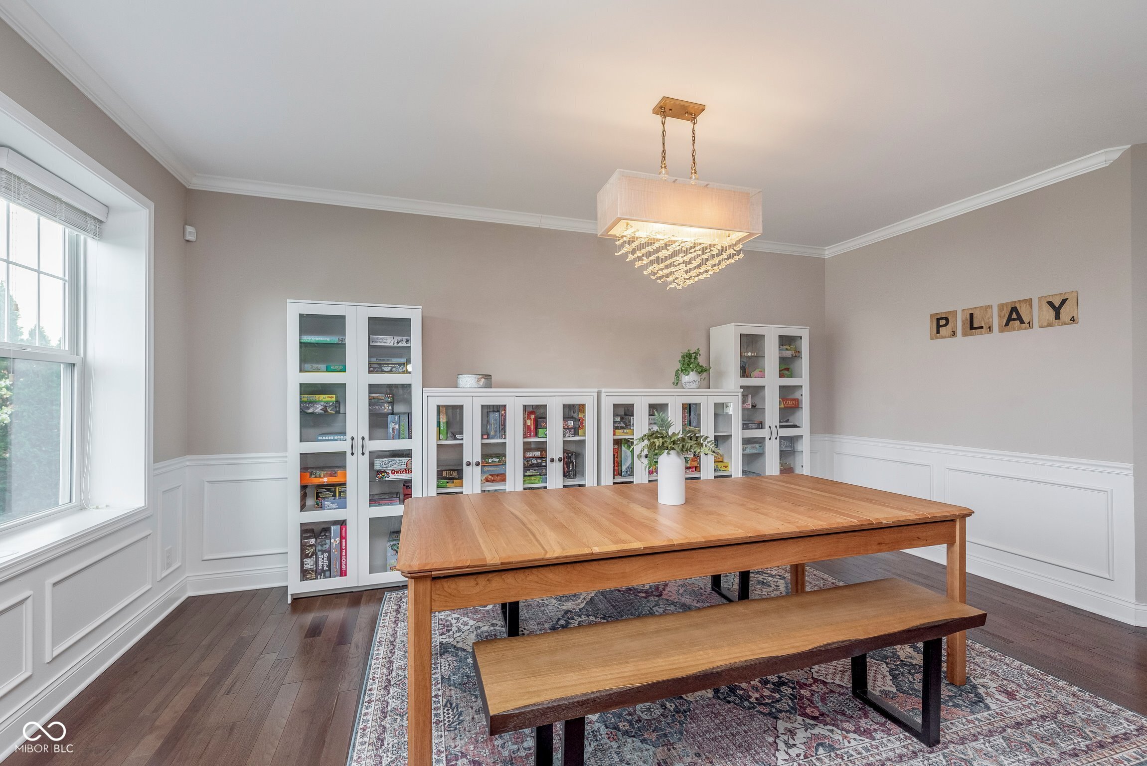 3728 Dunellen Circle