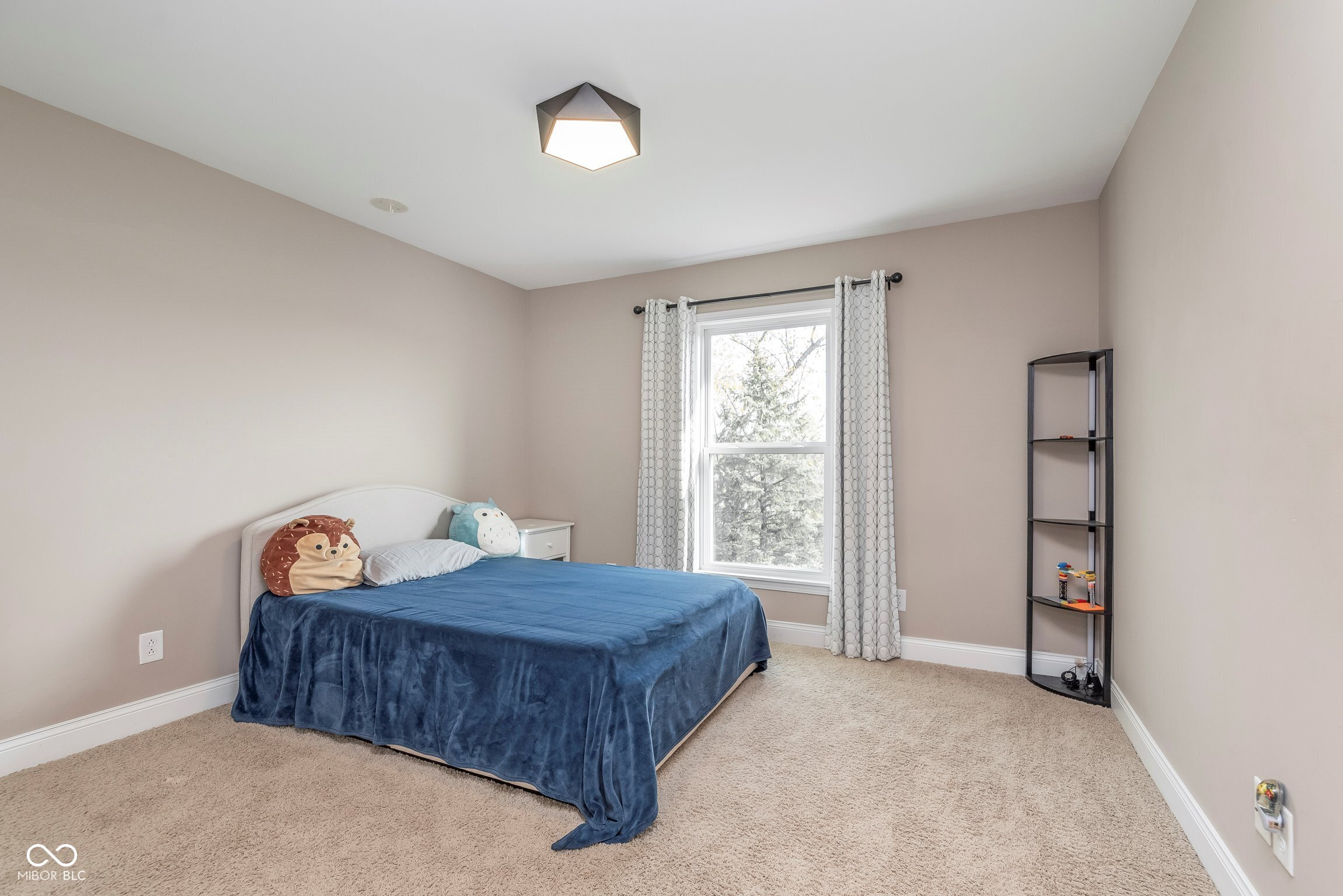 3728 Dunellen Circle