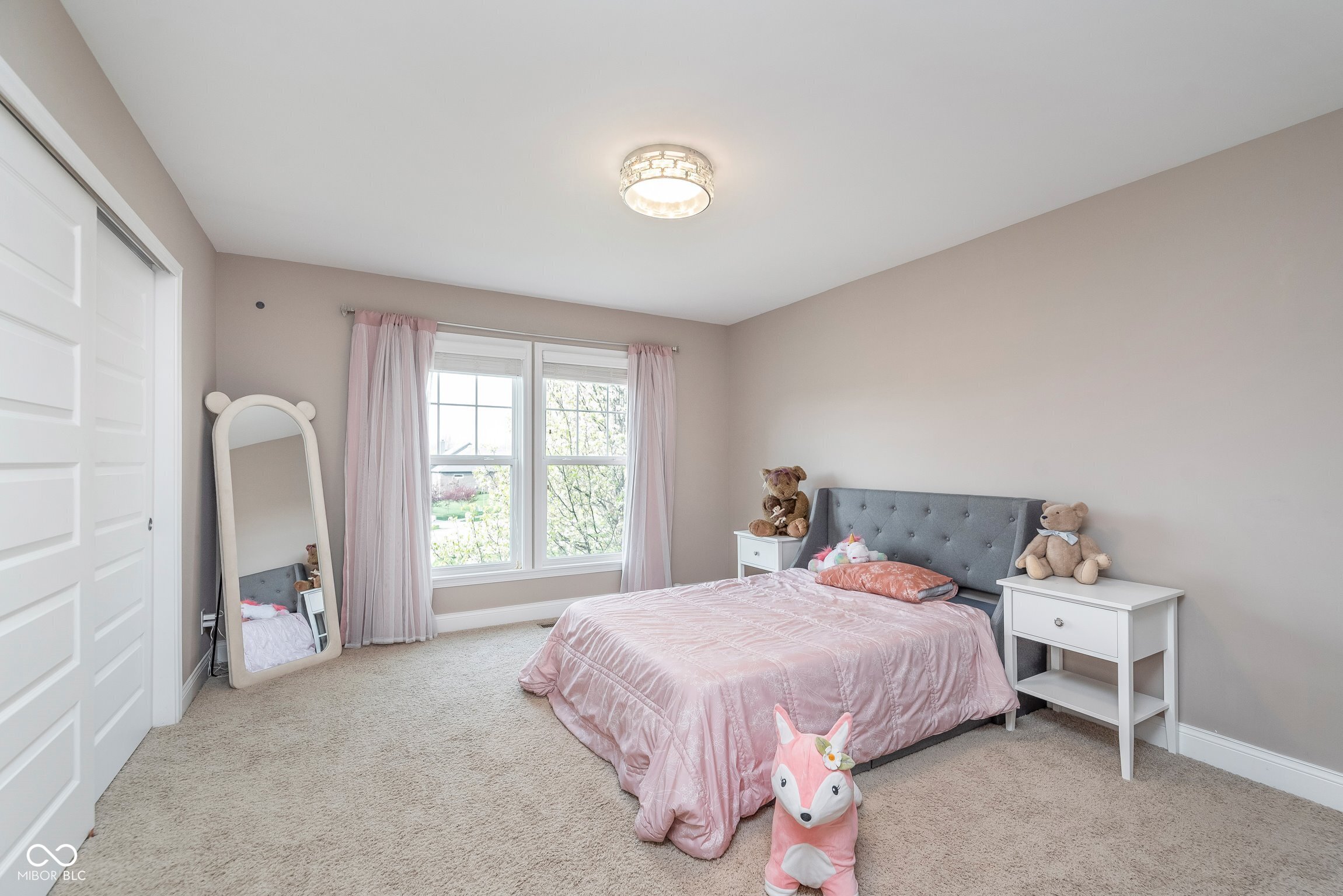 3728 Dunellen Circle