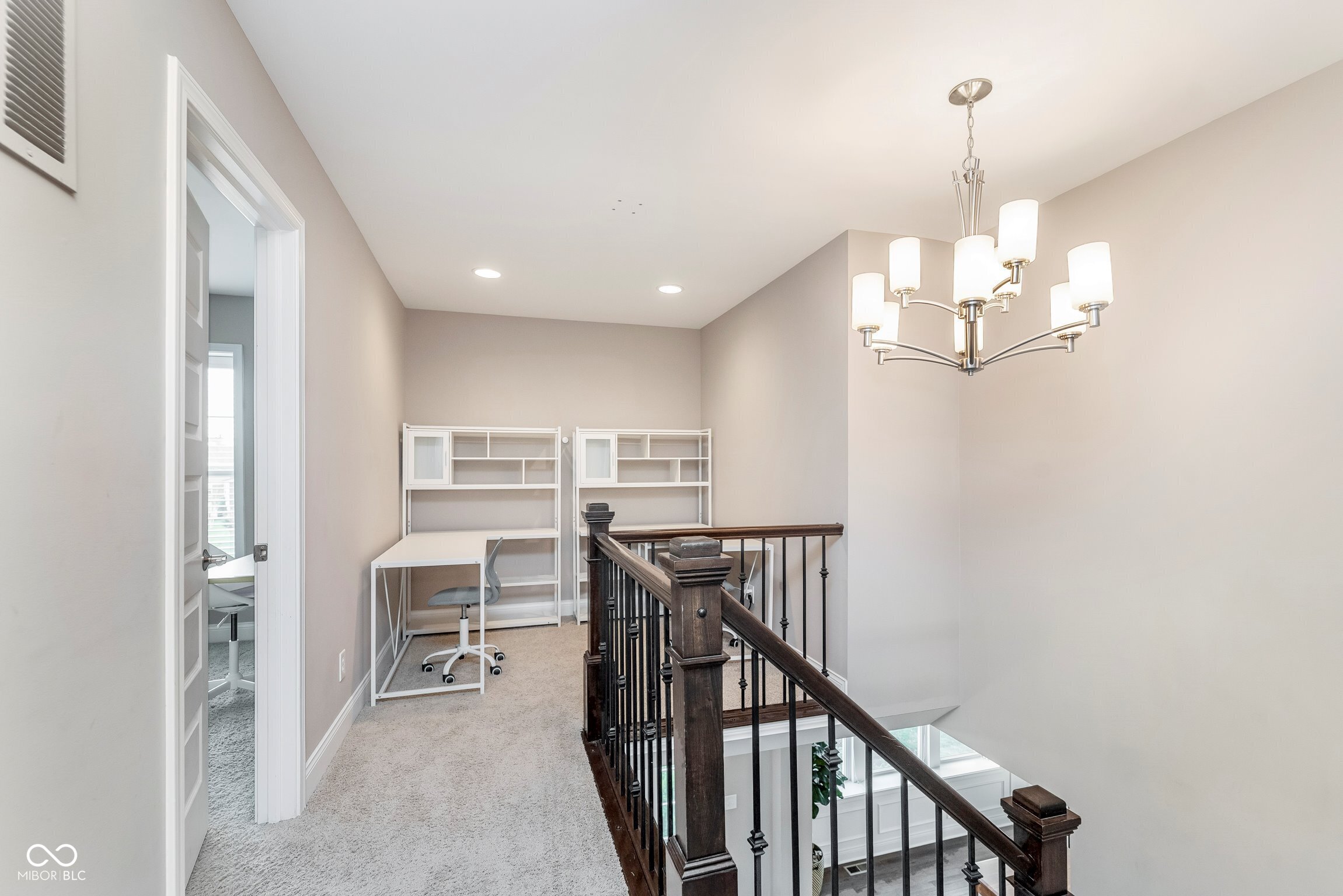 3728 Dunellen Circle