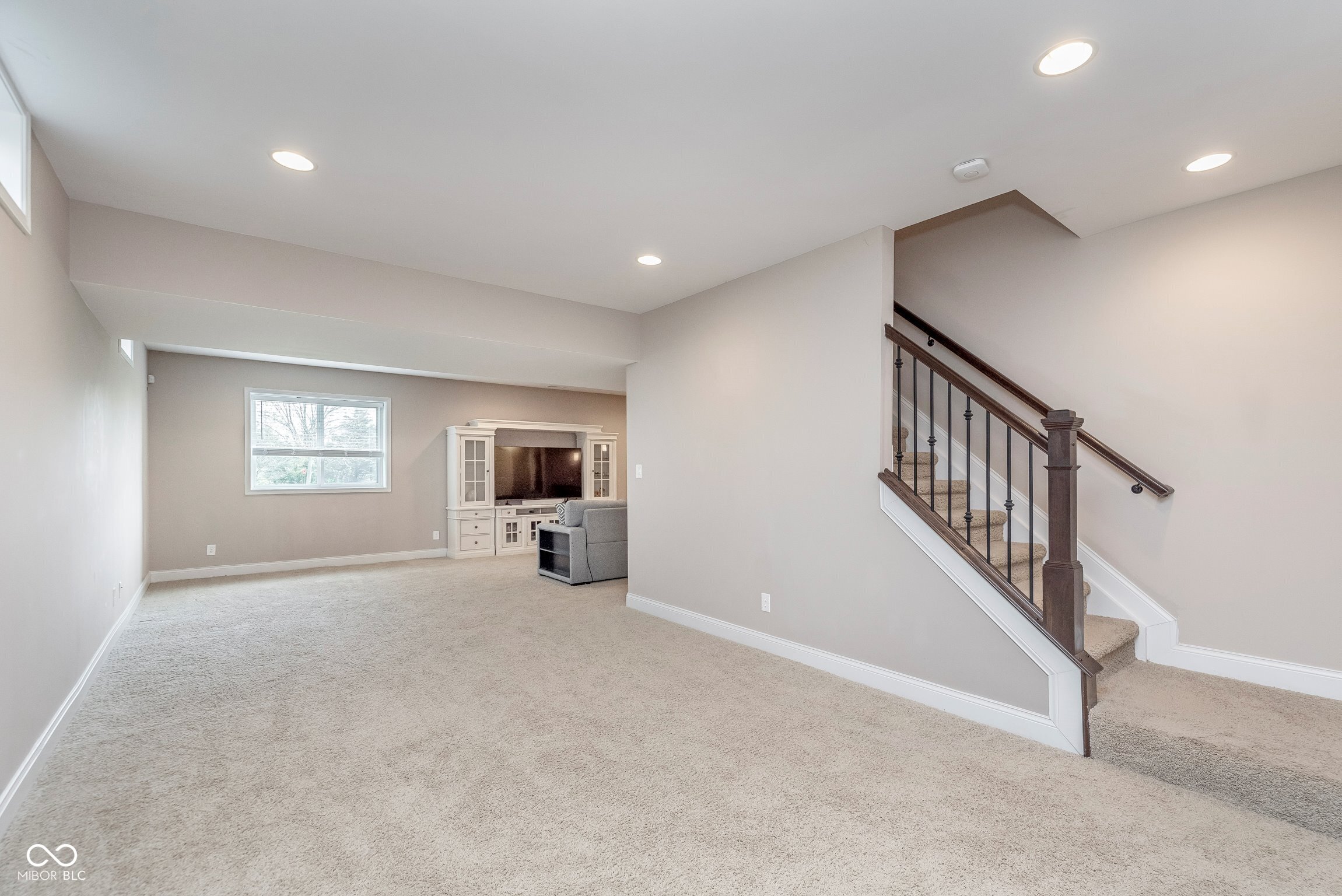 3728 Dunellen Circle