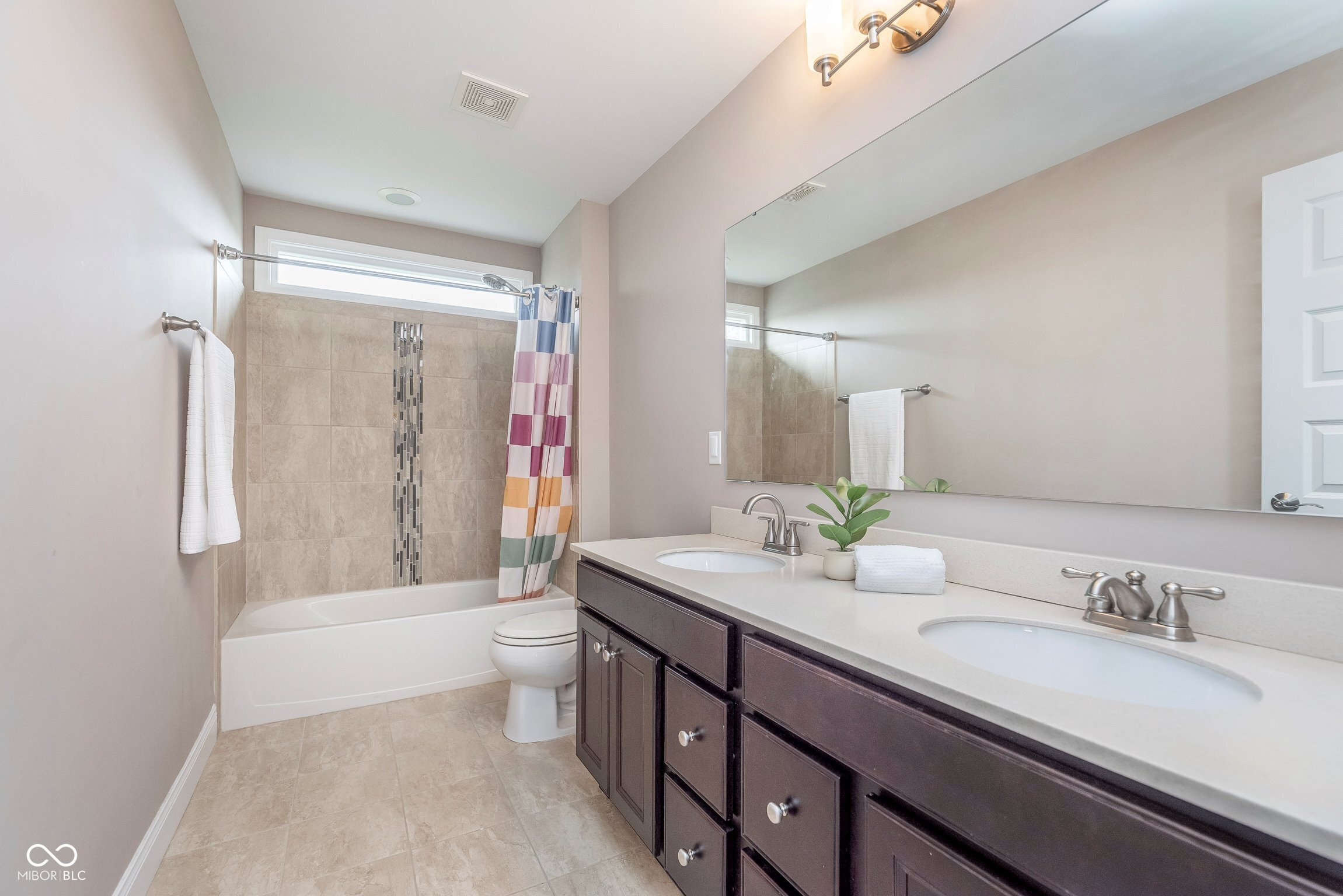 3728 Dunellen Circle