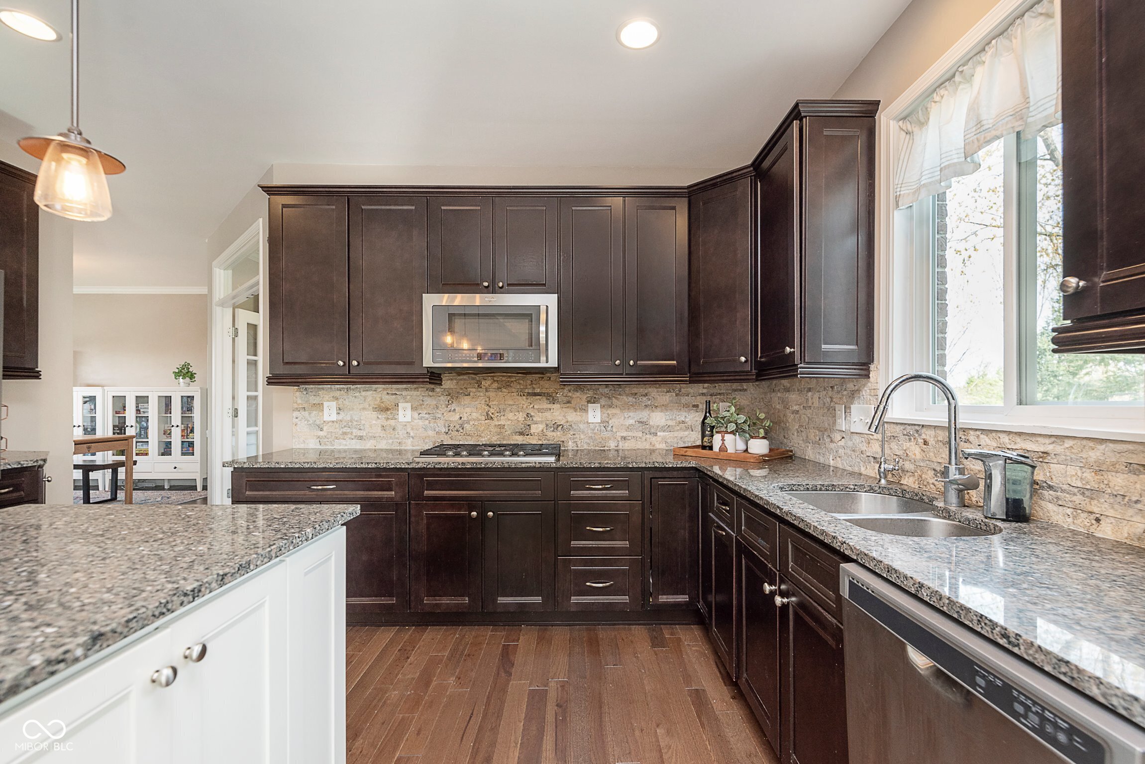 3728 Dunellen Circle