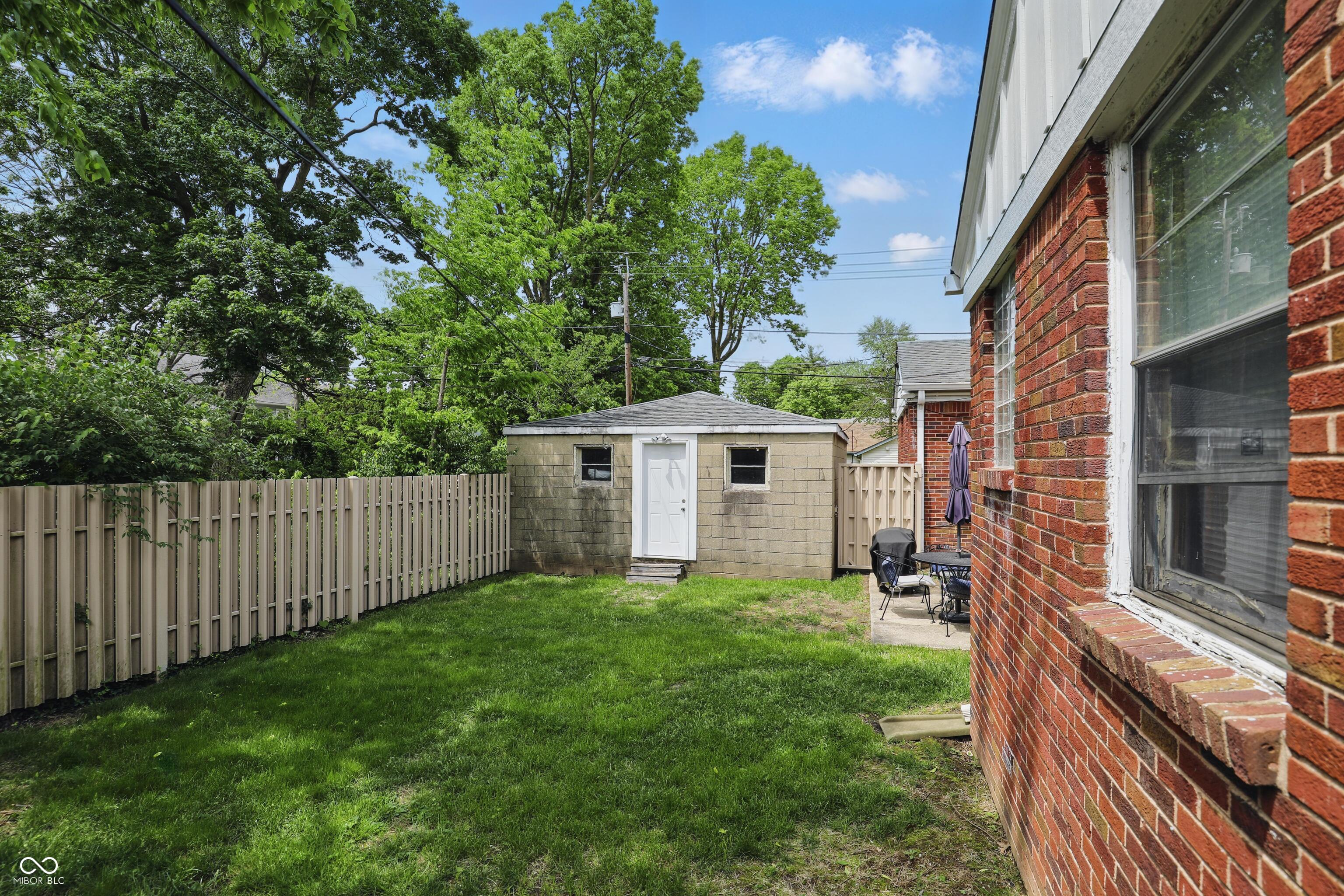 4610 Rookwood Avenue