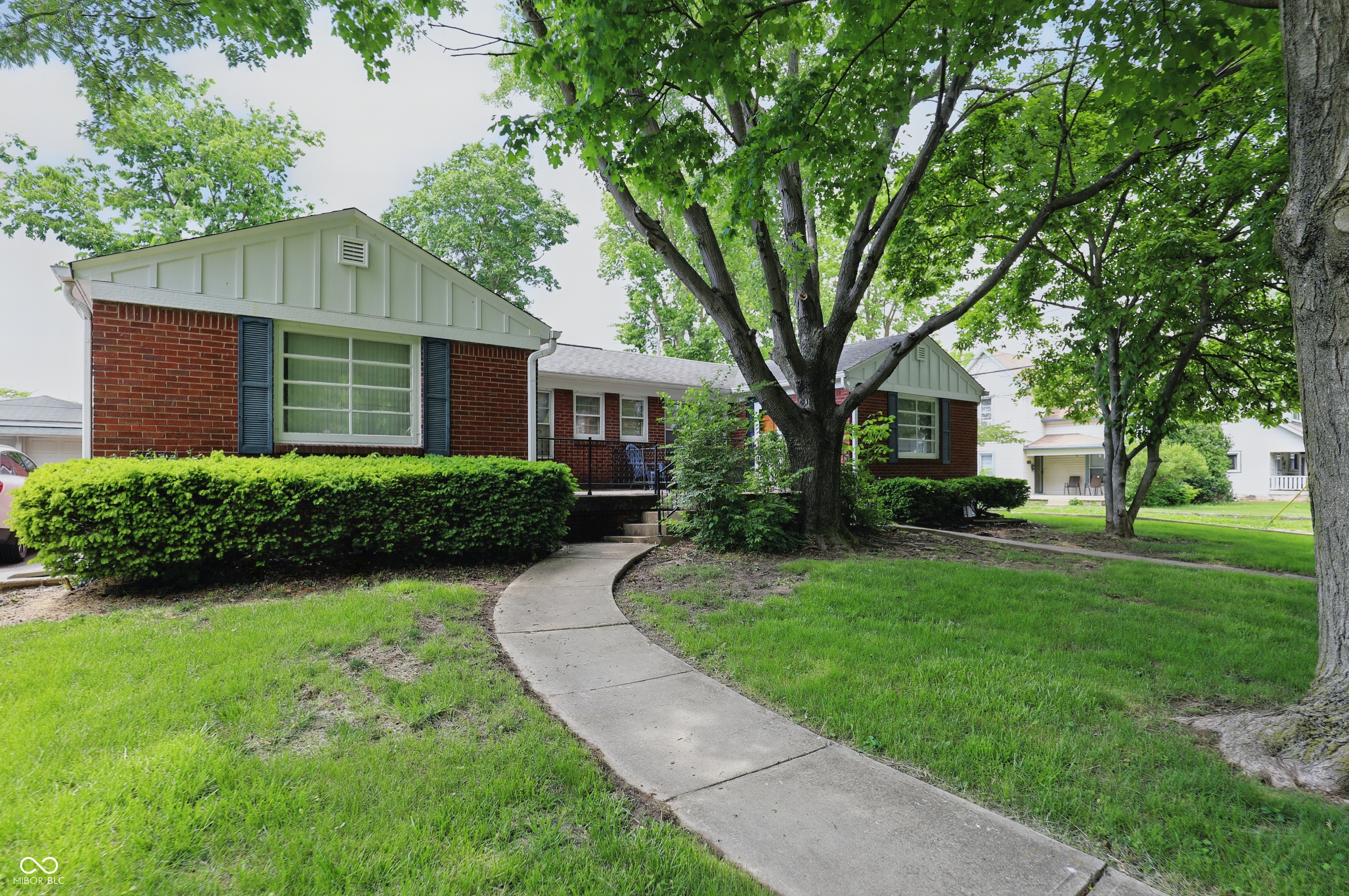 4610 Rookwood Avenue