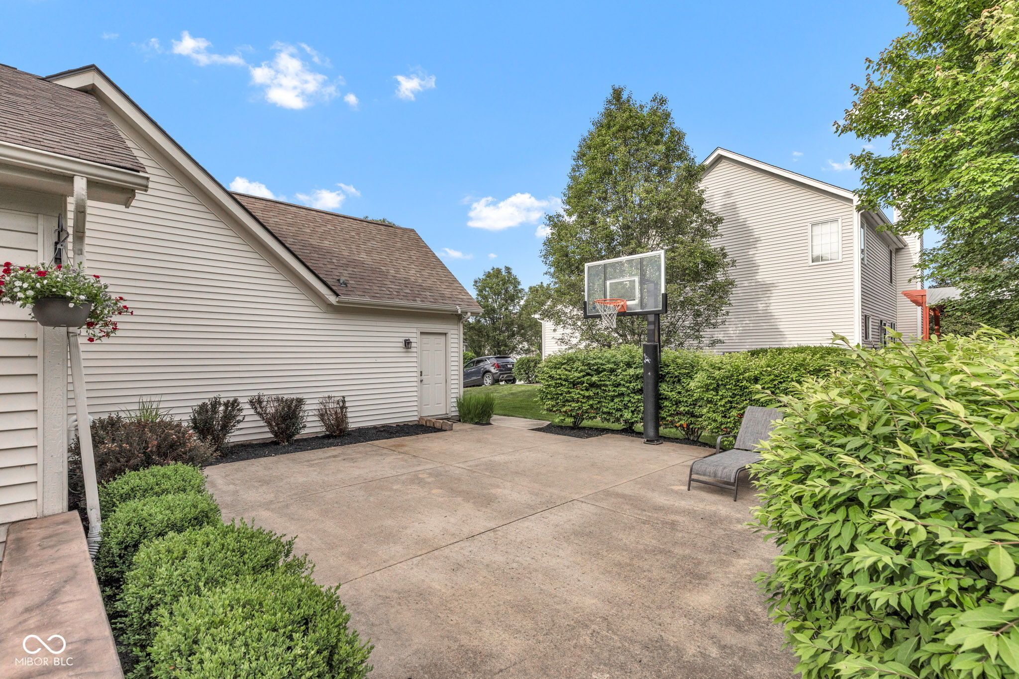 8973 Carnation Drive