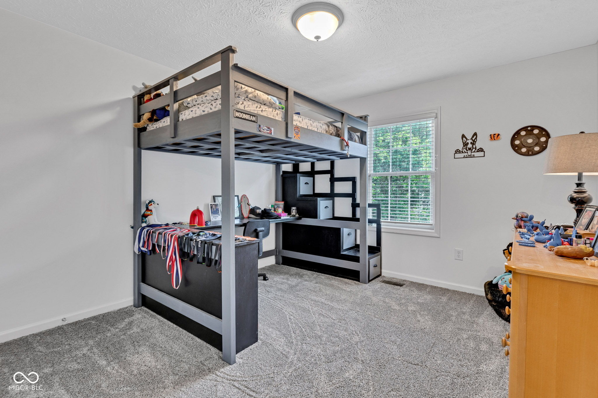 8973 Carnation Drive