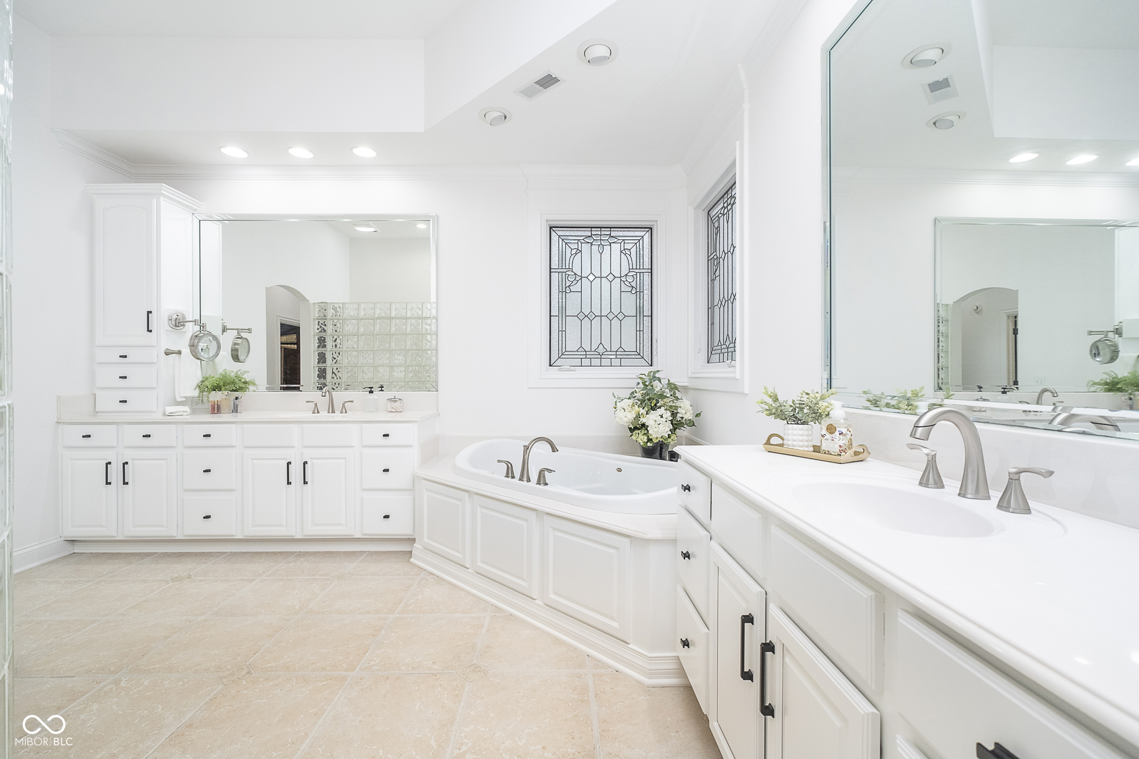 12192 Woods Bay Place