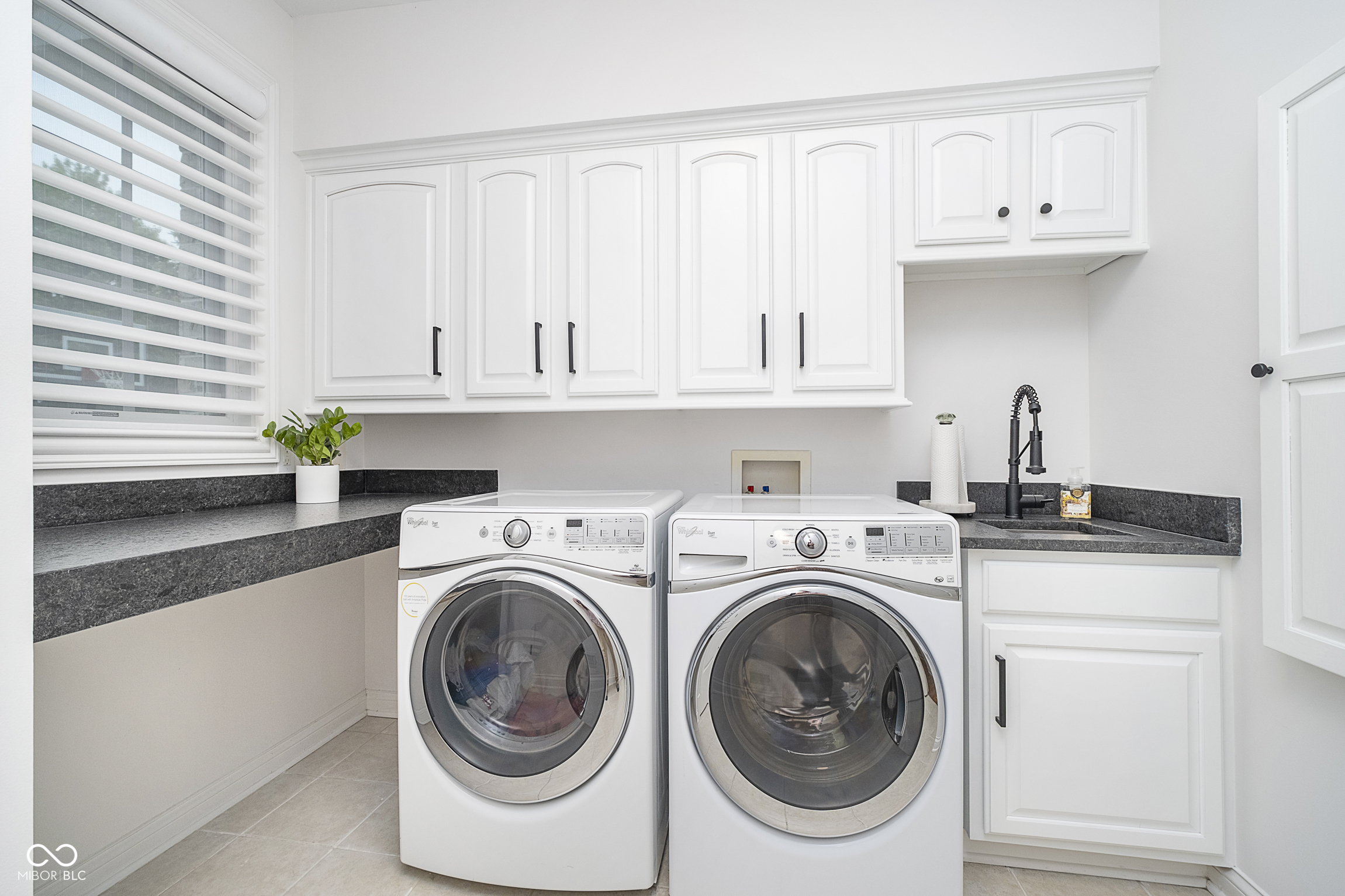 12192 Woods Bay Place