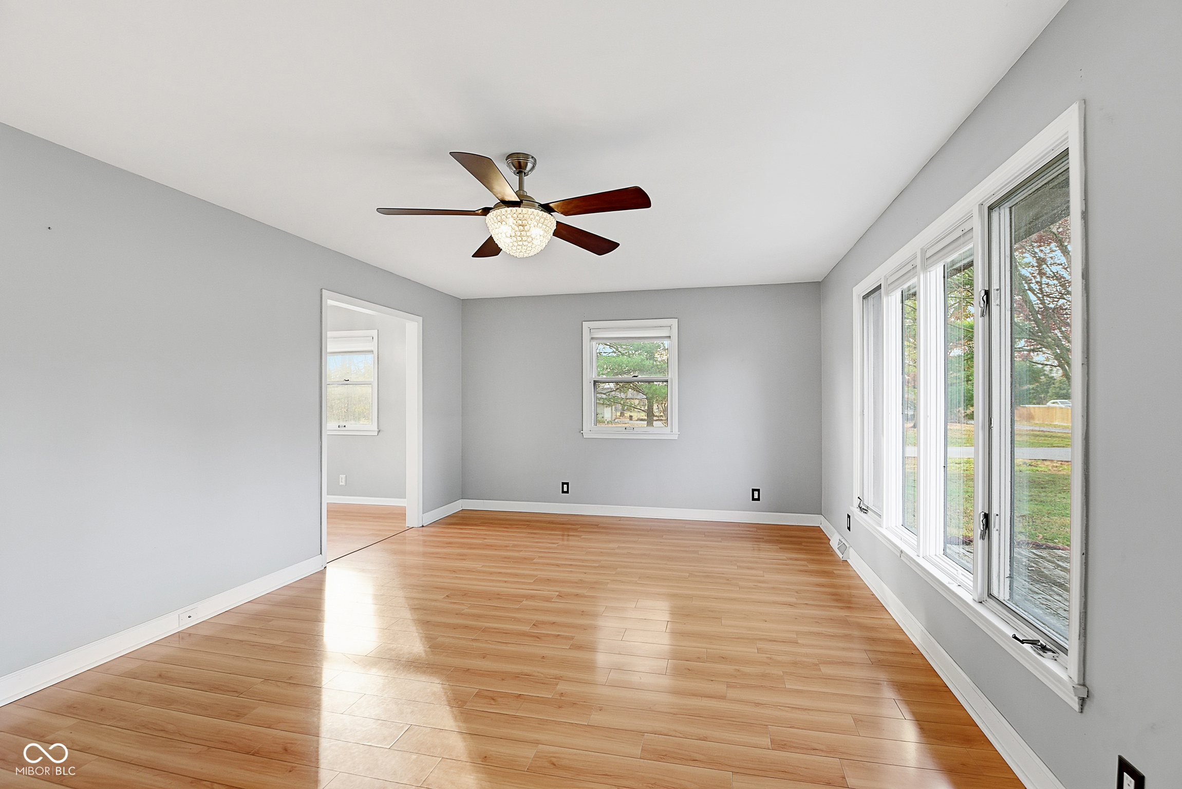 2704 Lakewood Drive N