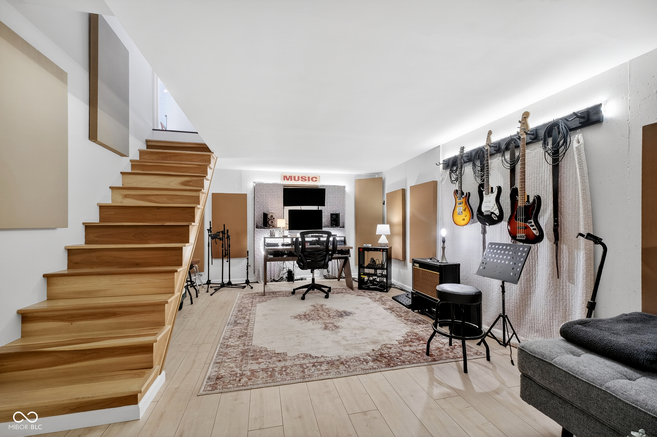 4930 Wintergreen Lane