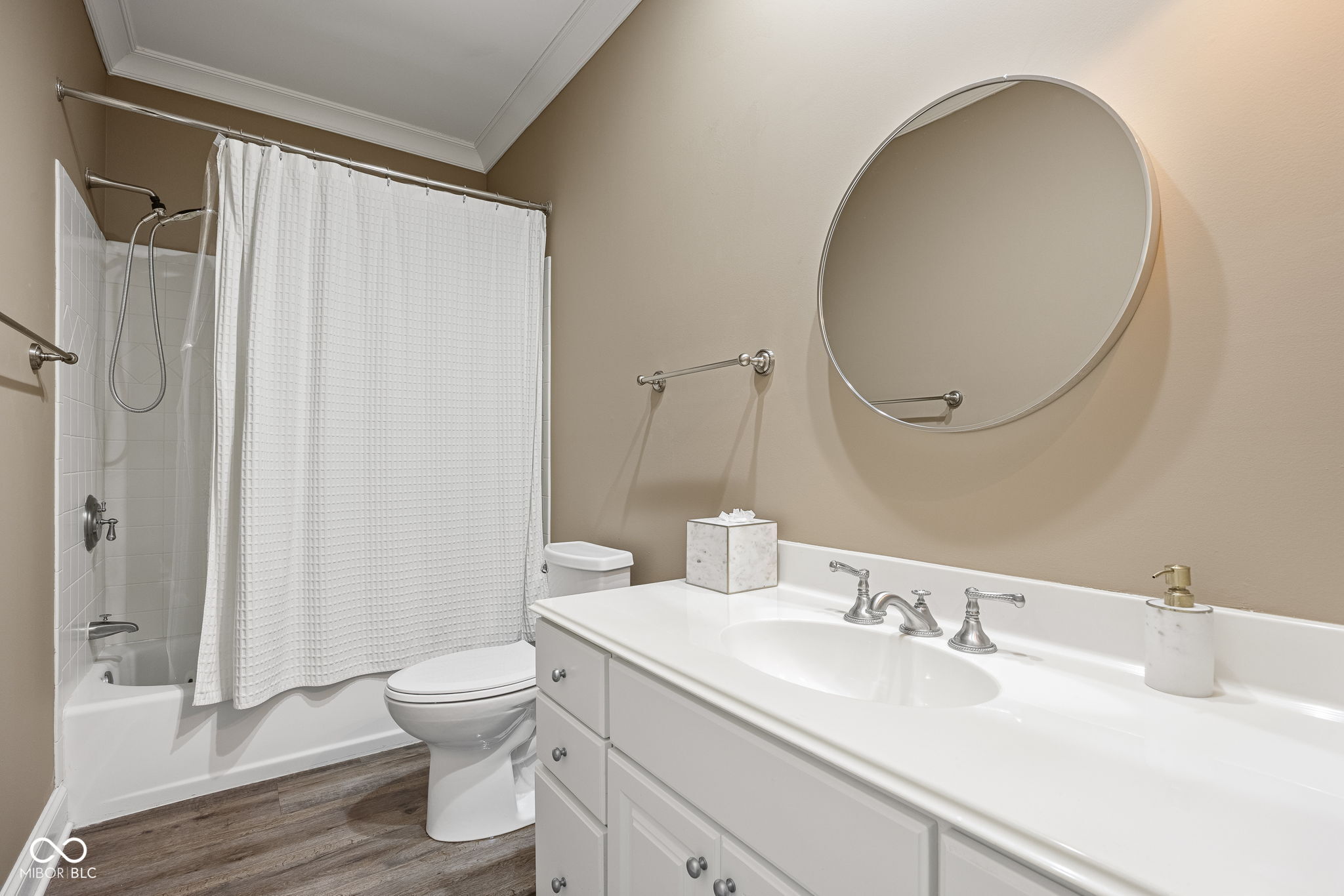 4530 Chase Oak Court