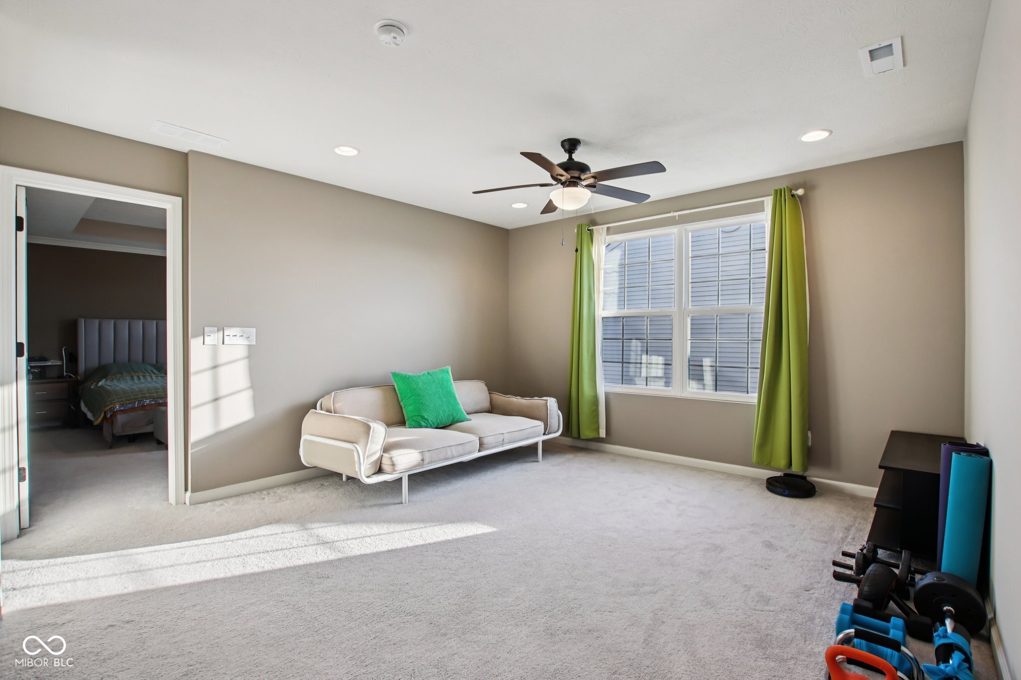 6596 Overlander Lane
