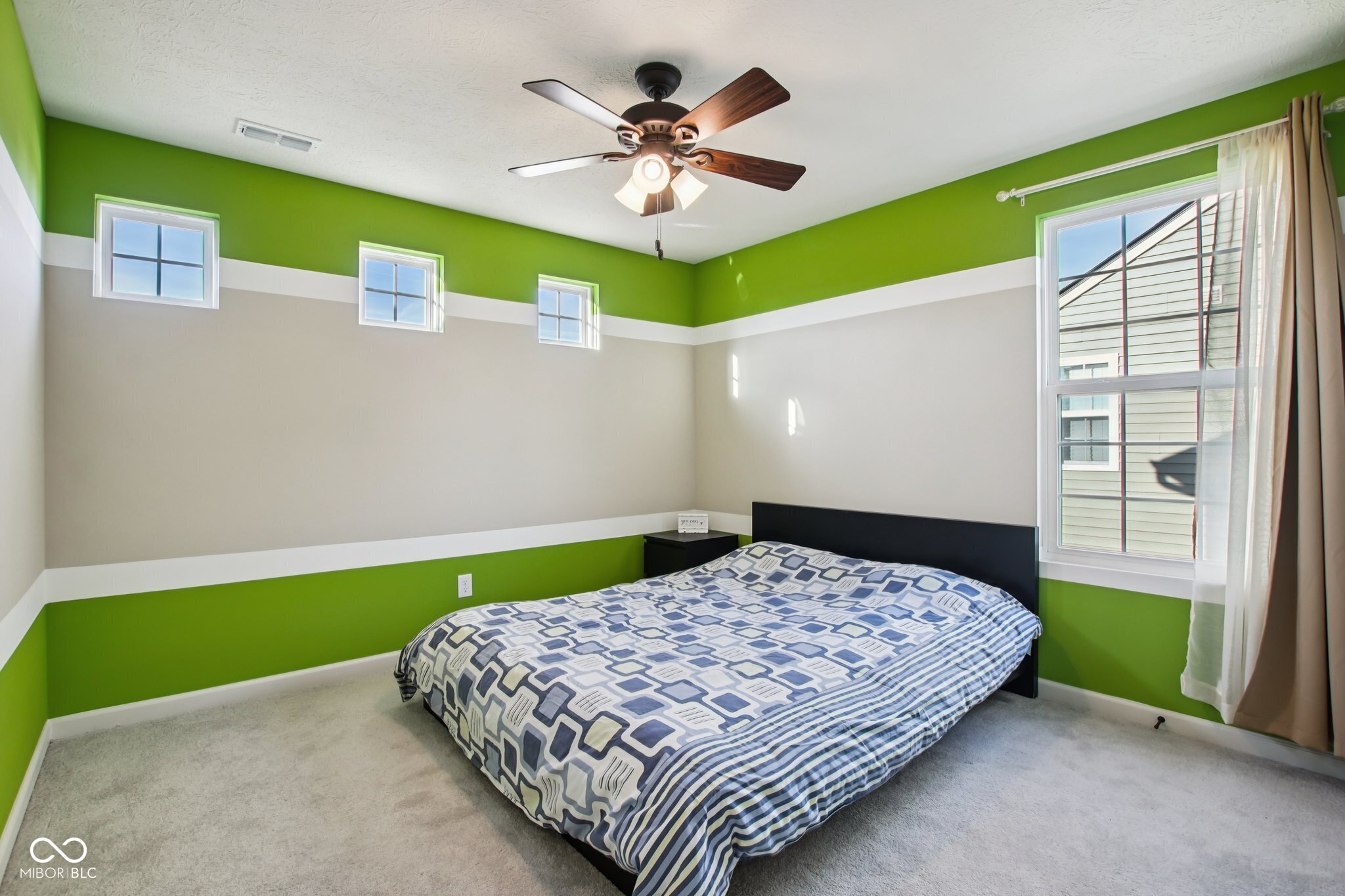 6596 Overlander Lane
