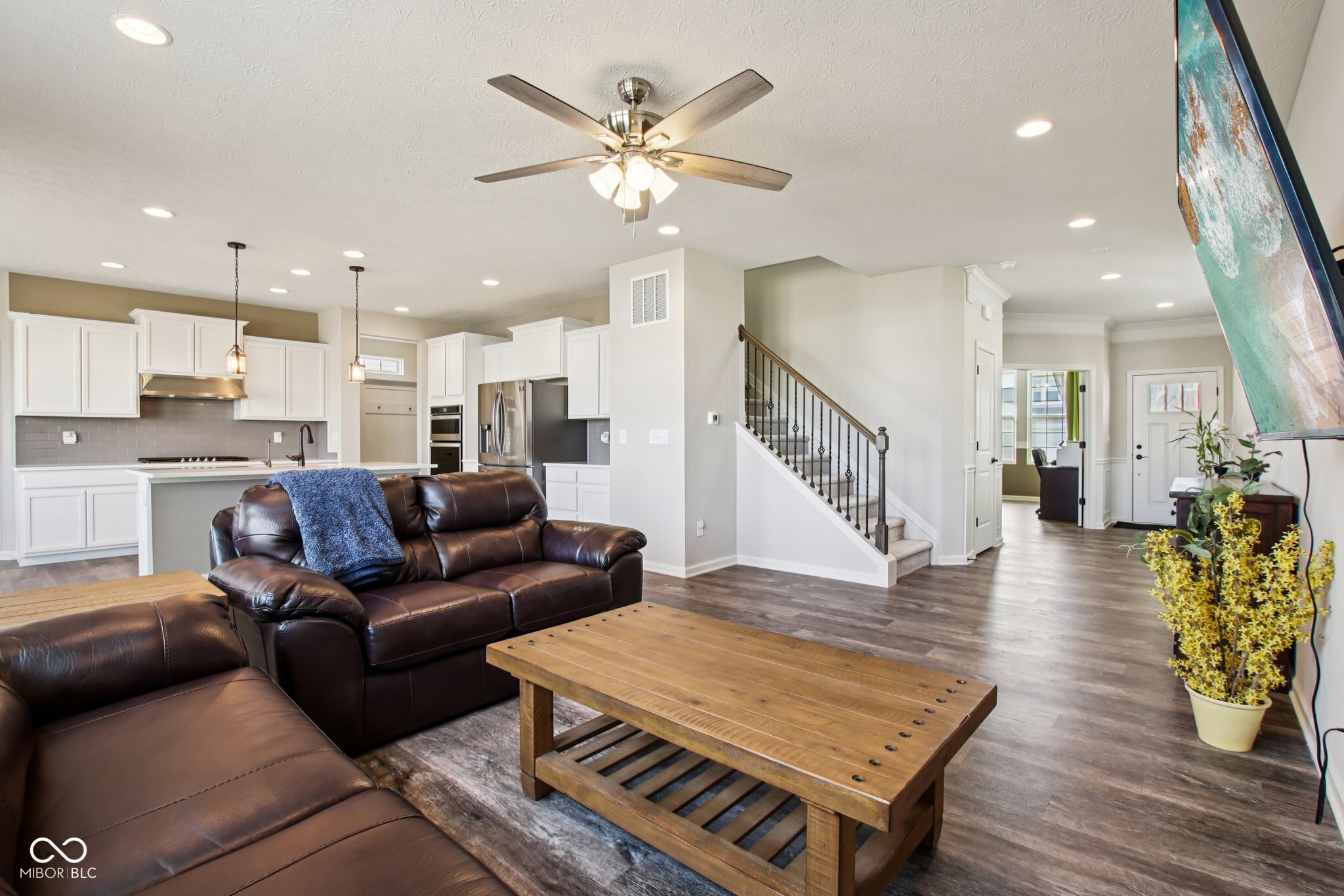 6596 Overlander Lane