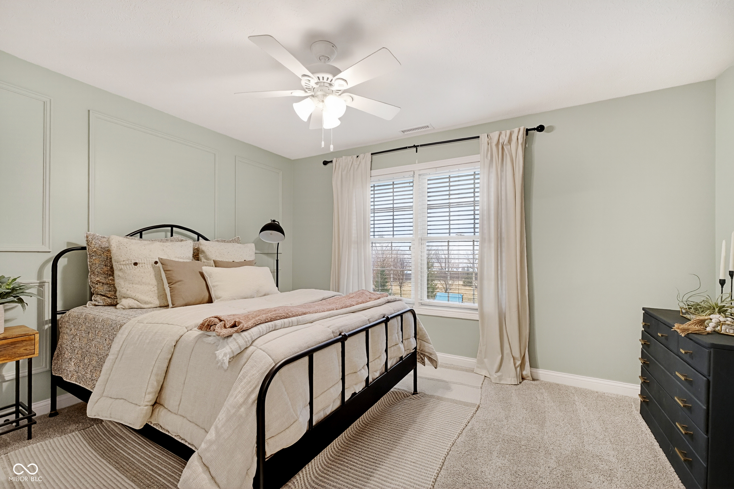 8999 Hearthstone Drive