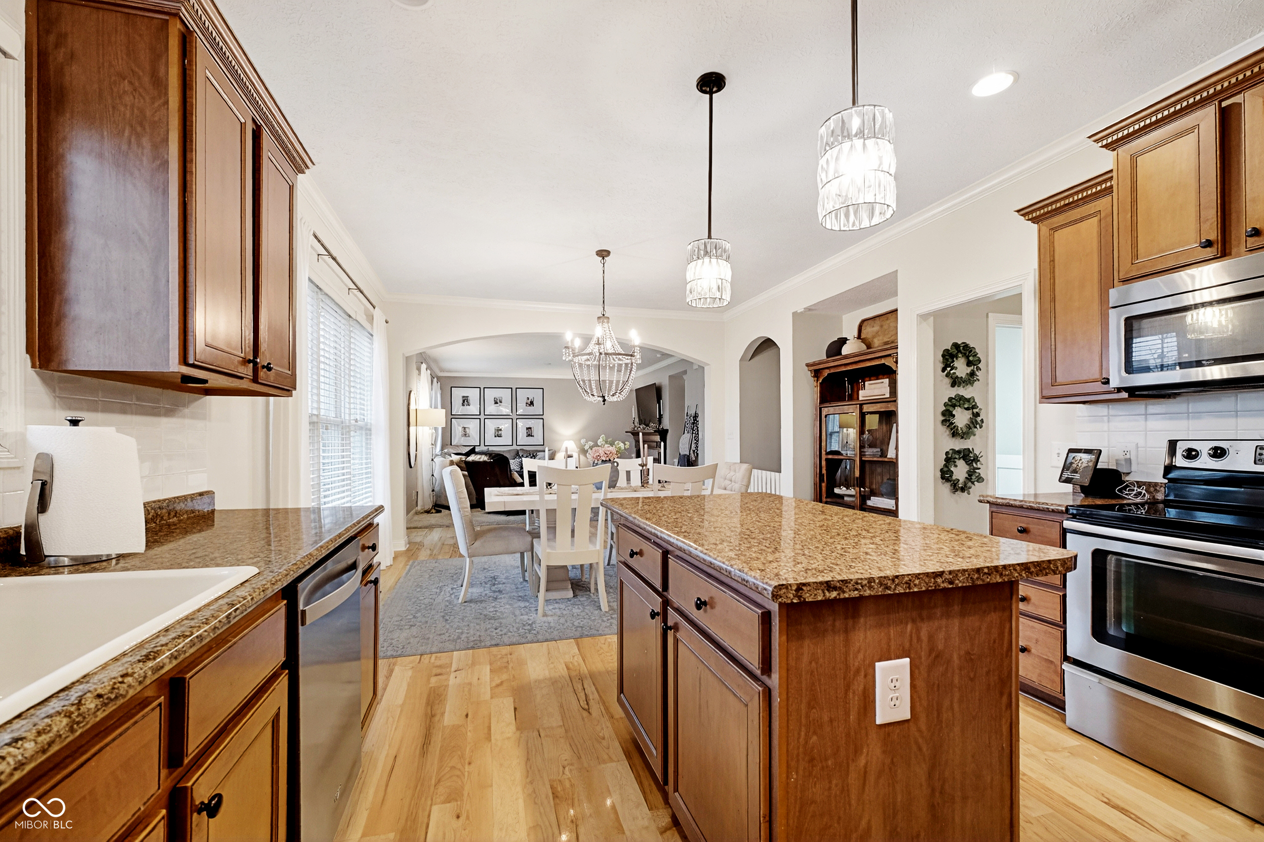 8999 Hearthstone Drive