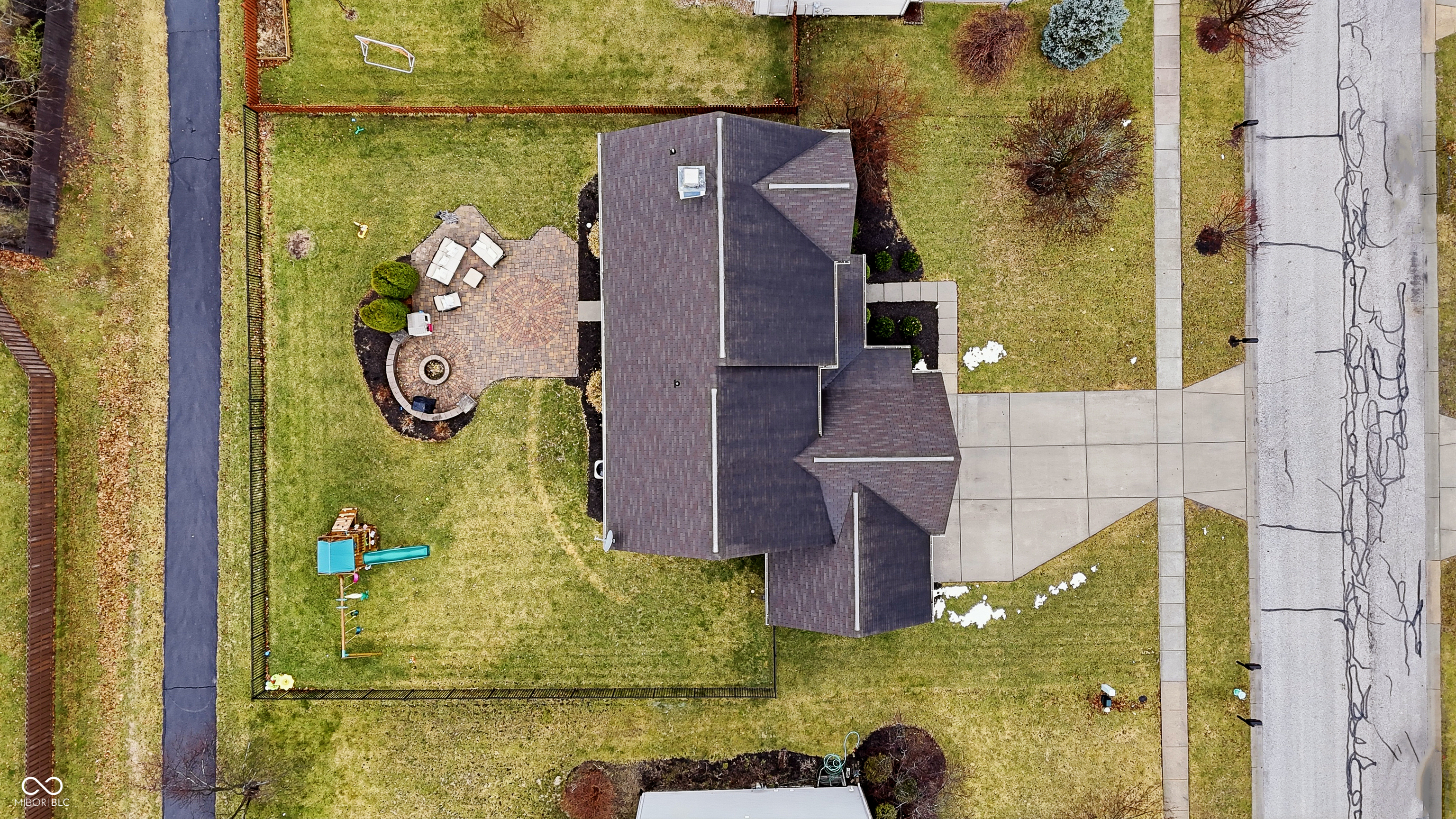 8999 Hearthstone Drive
