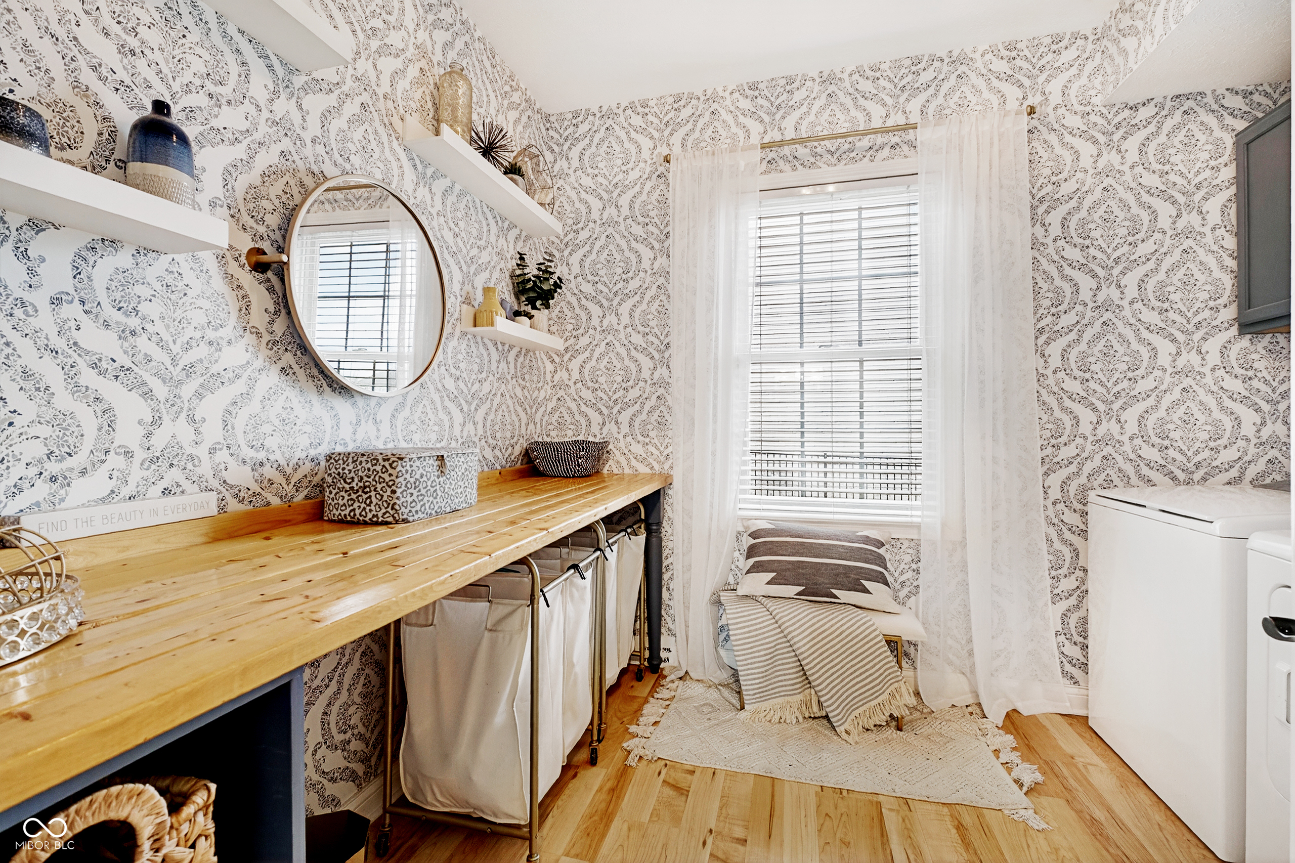 8999 Hearthstone Drive