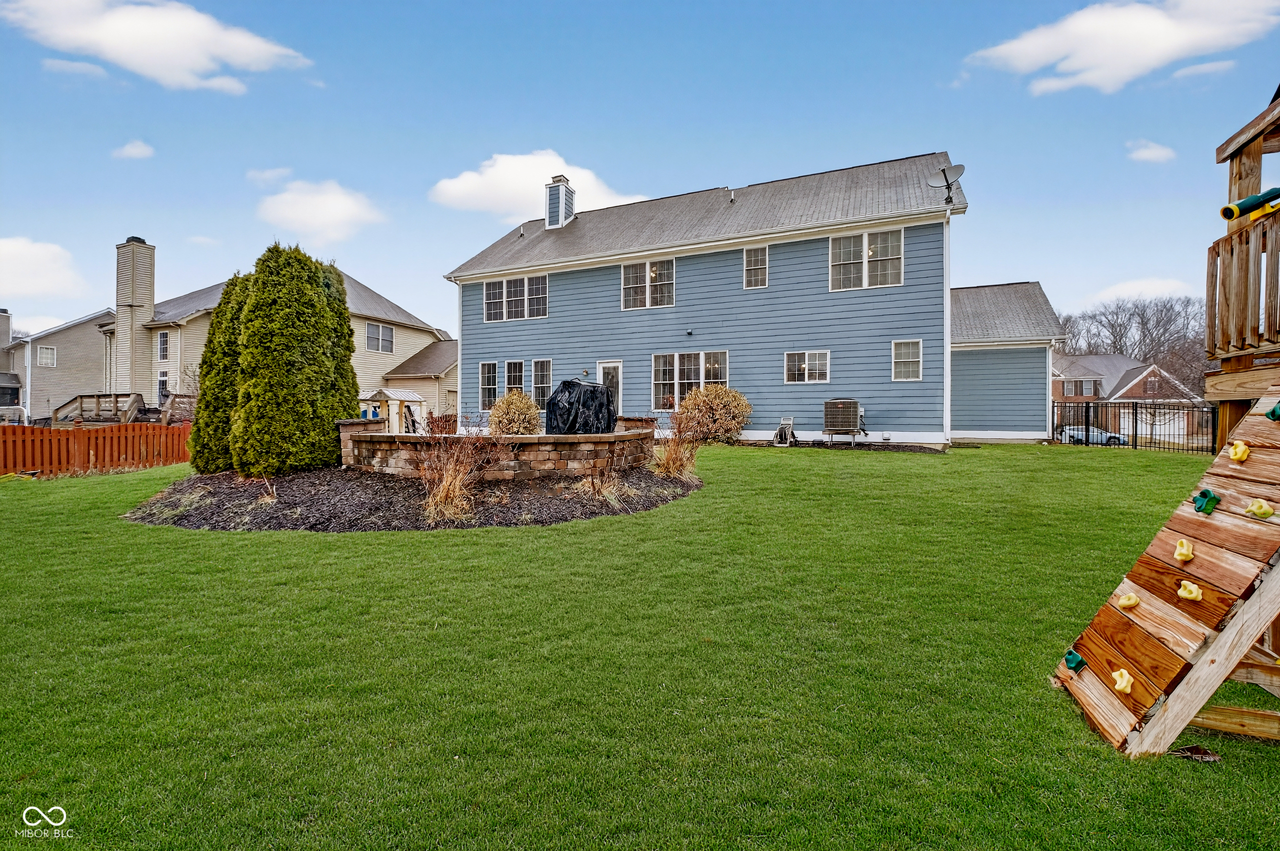8999 Hearthstone Drive