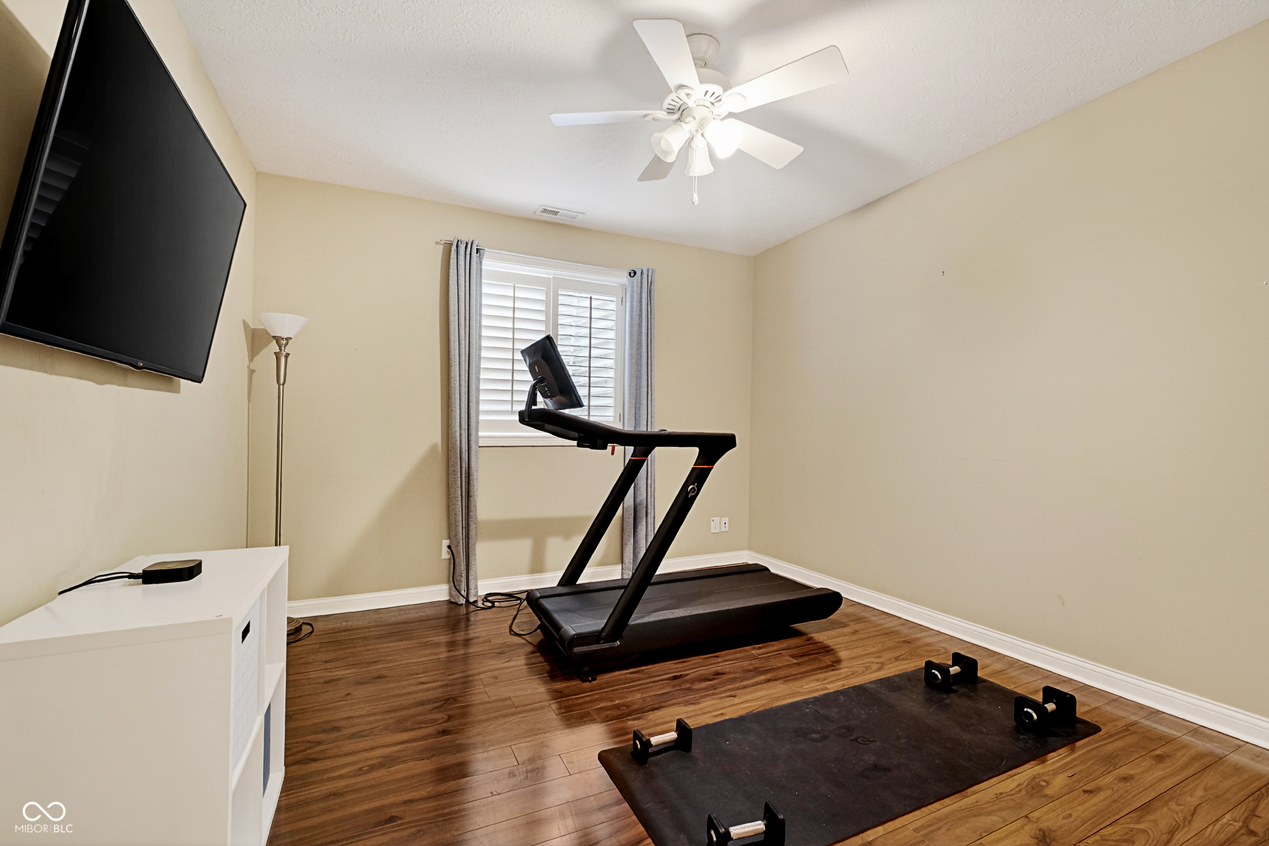 8999 Hearthstone Drive