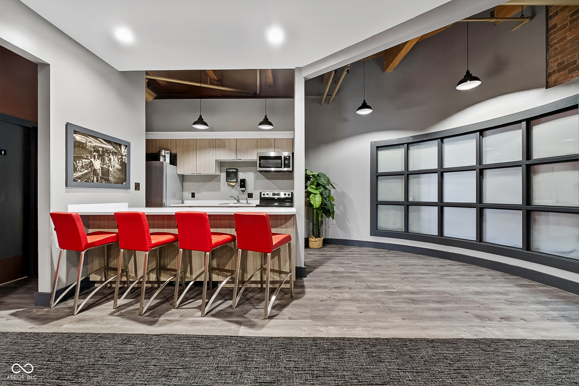 430 N Park Avenue Unit: 101