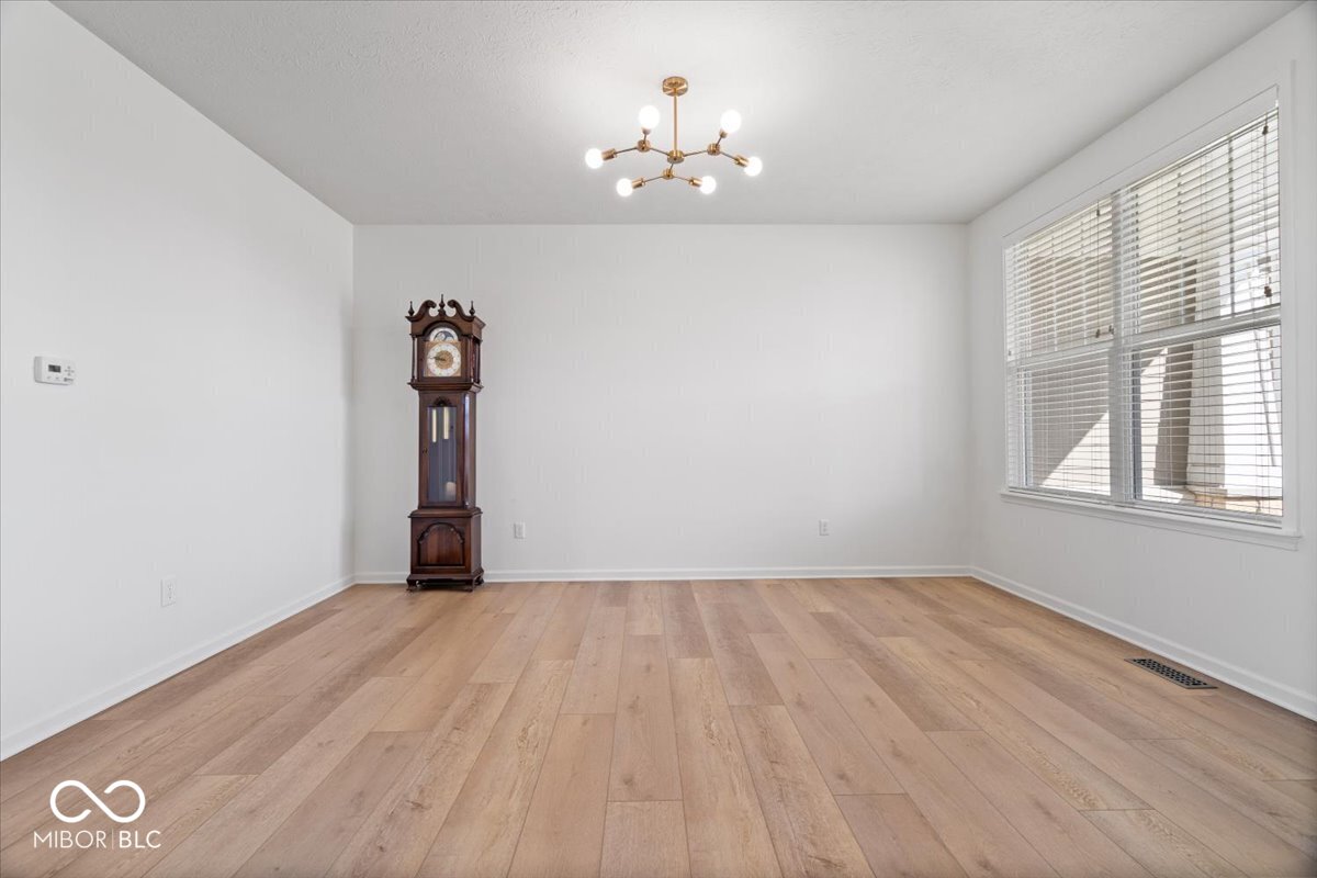 15800 Longship Court