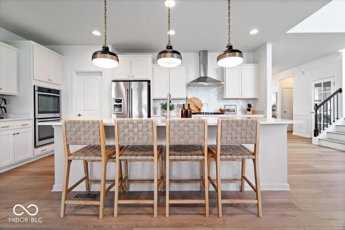 15800 Longship Court