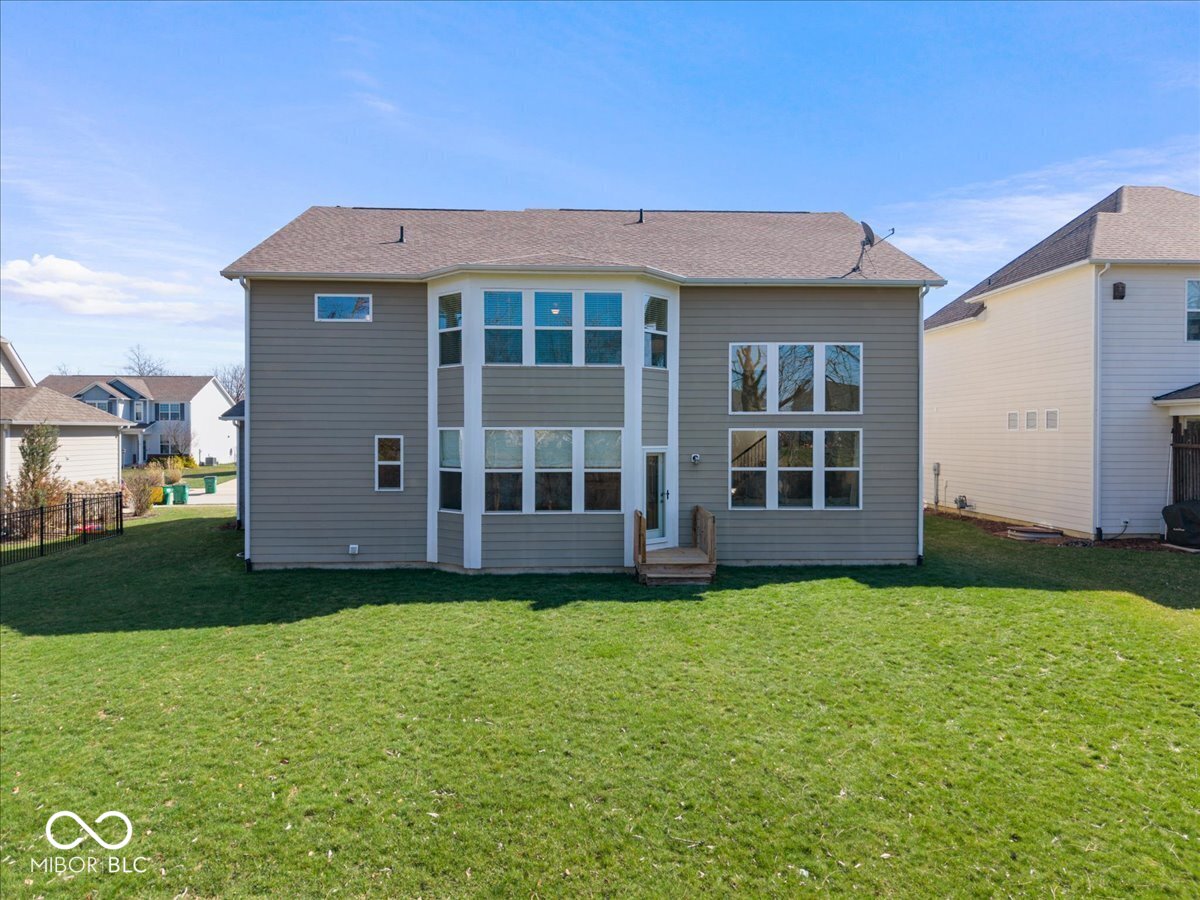 15800 Longship Court