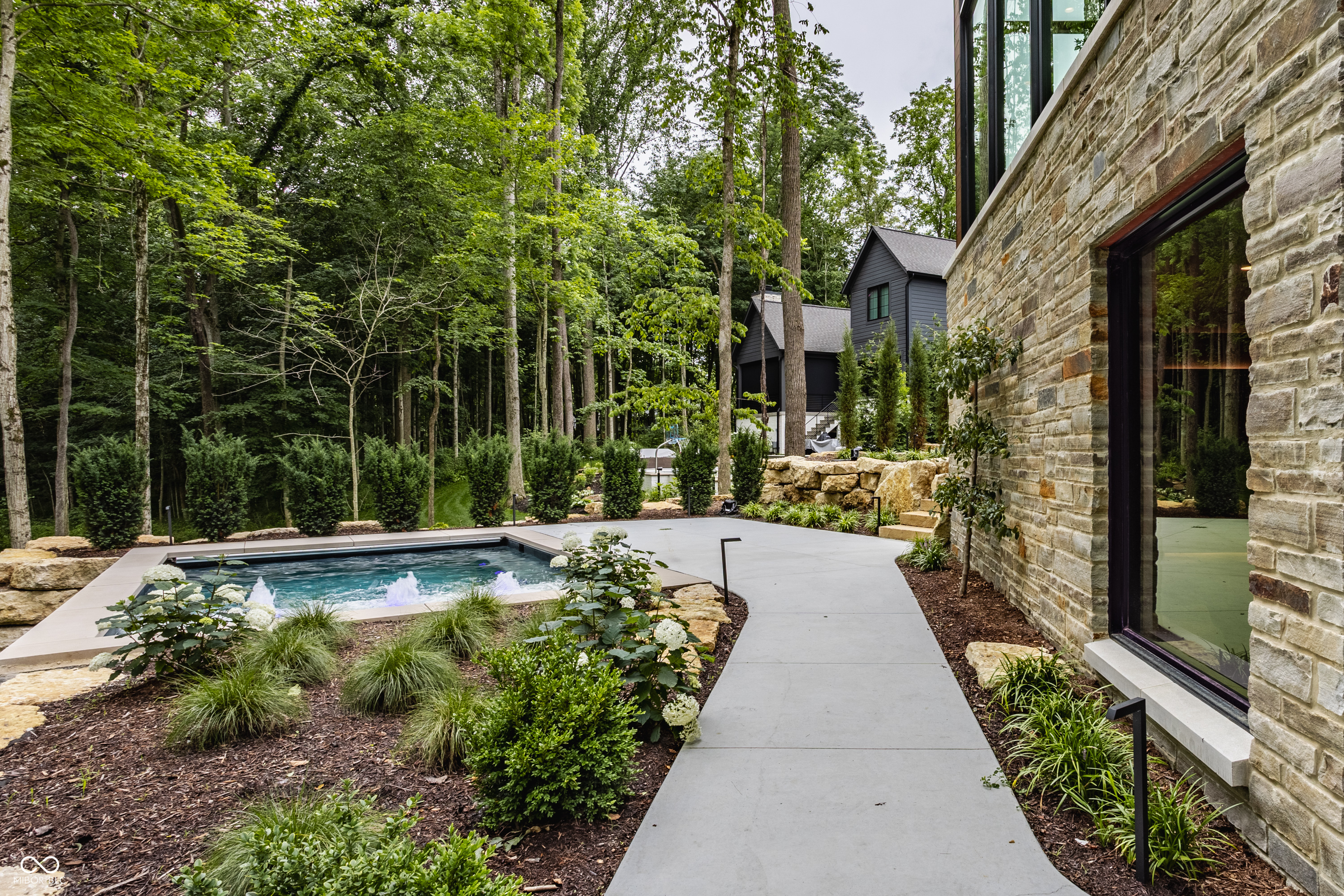 4435 Strathmore Lane