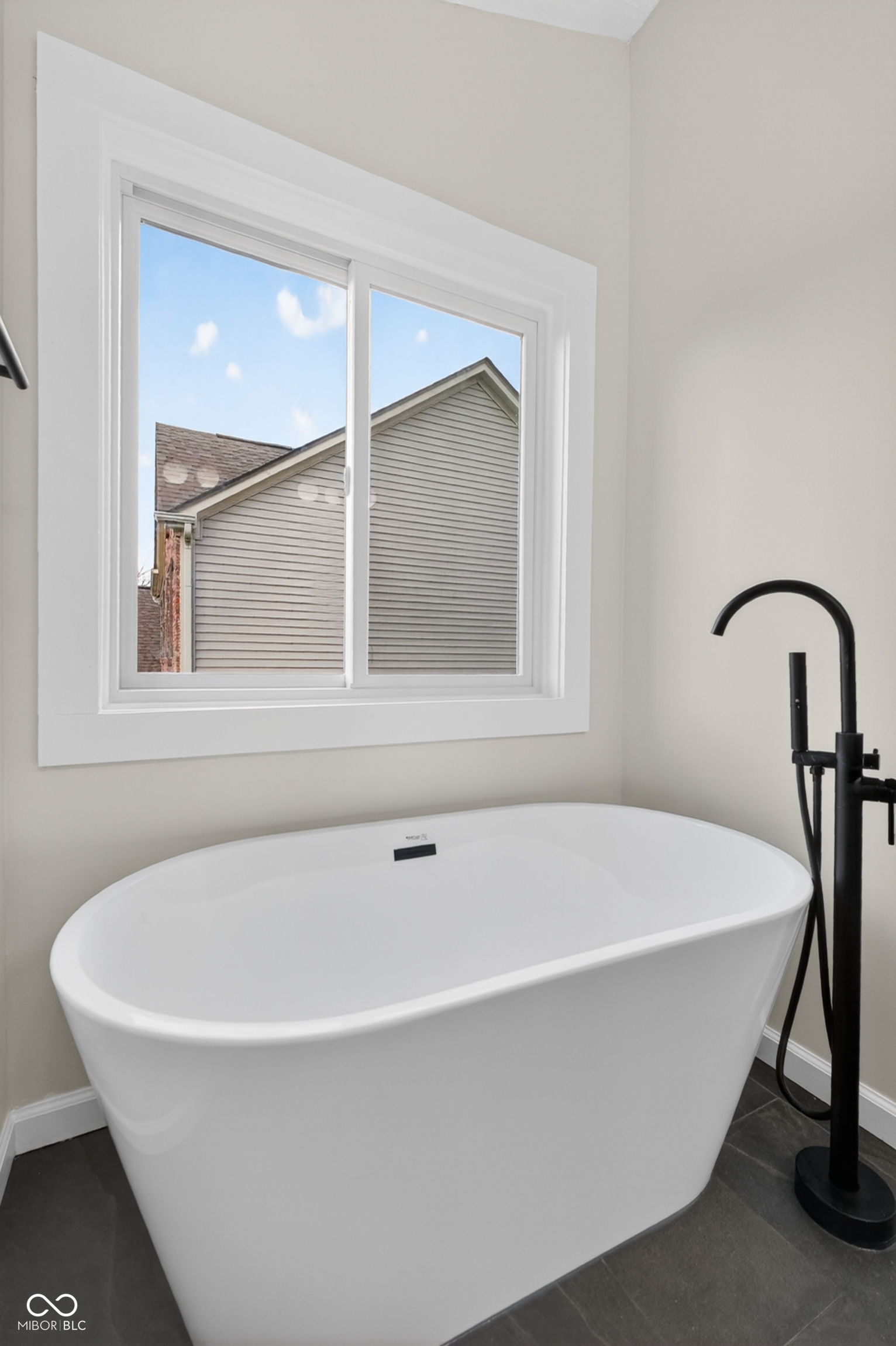 4864 Ashbrook Drive