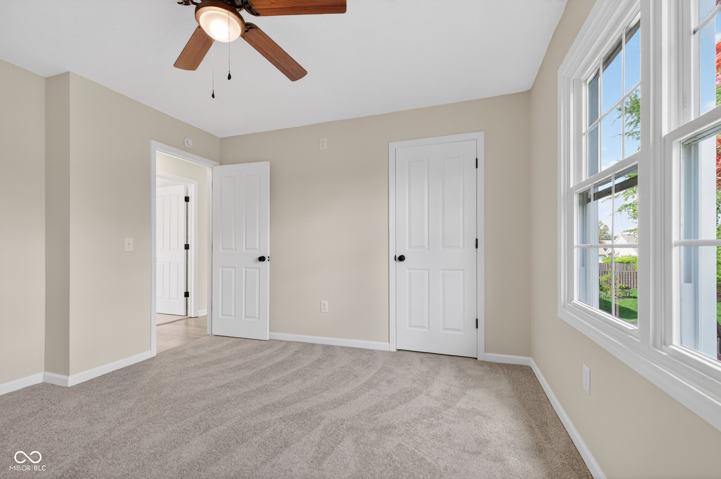 4864 Ashbrook Drive