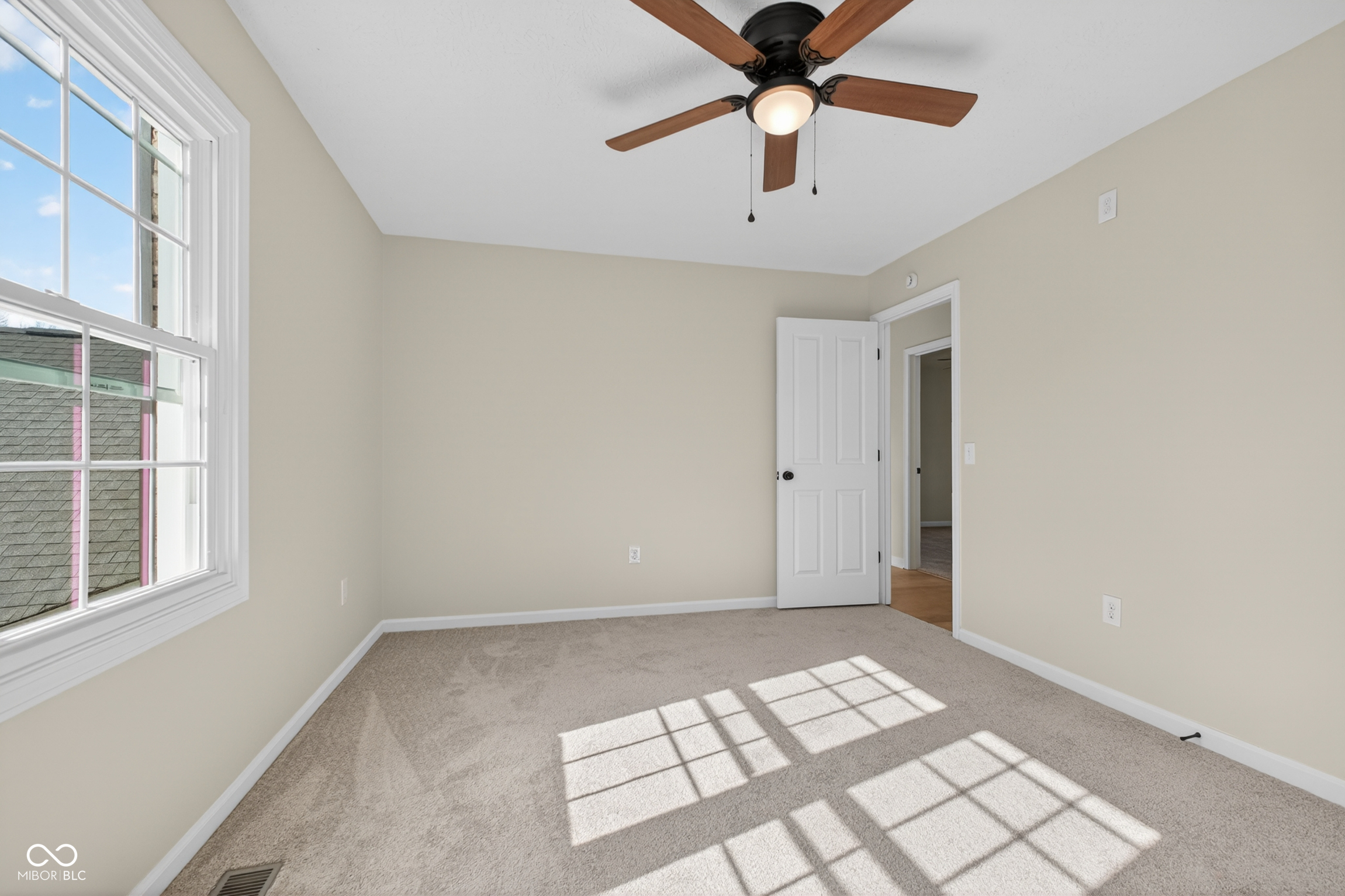 4864 Ashbrook Drive