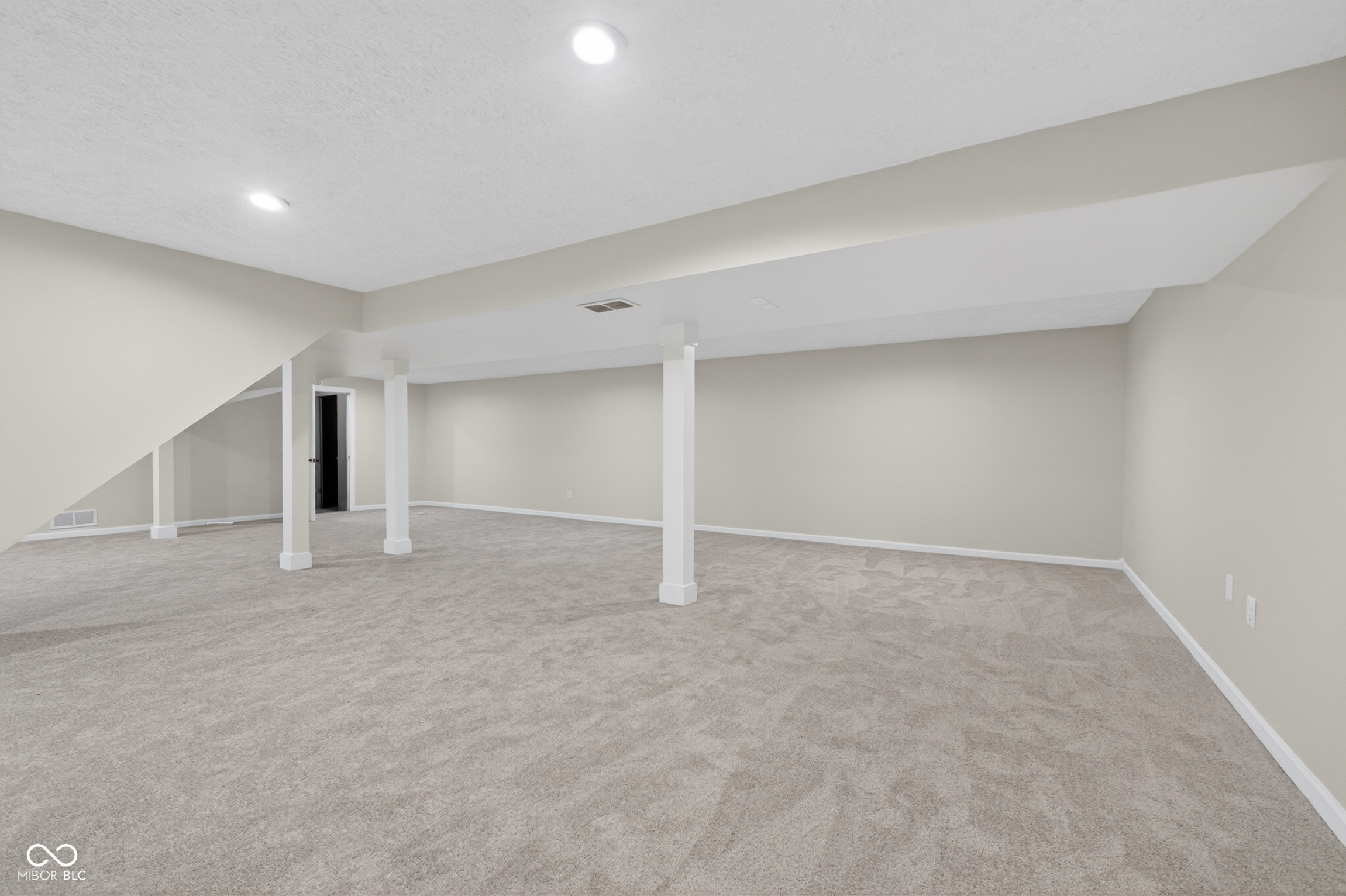 4864 Ashbrook Drive