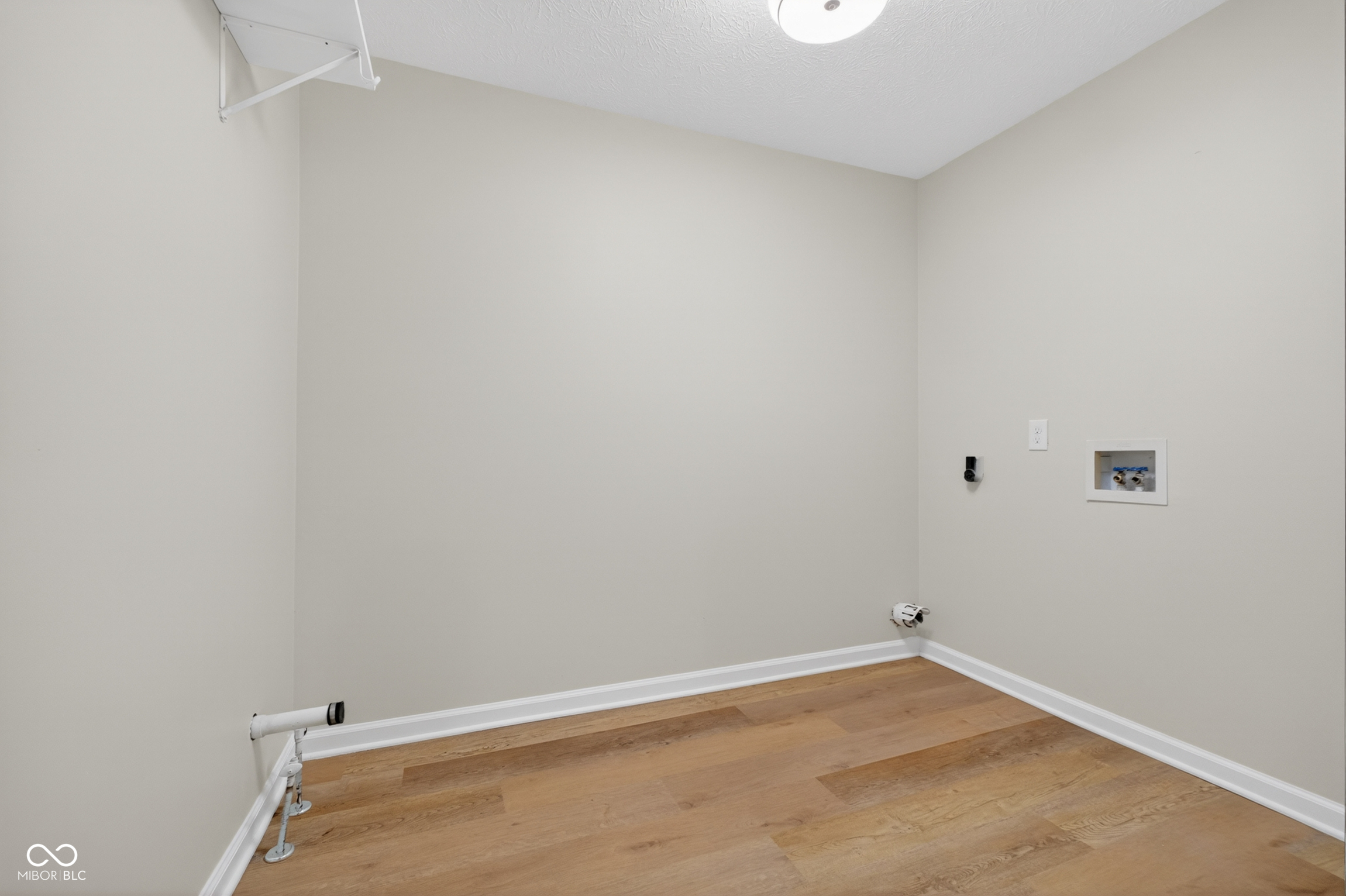 4864 Ashbrook Drive