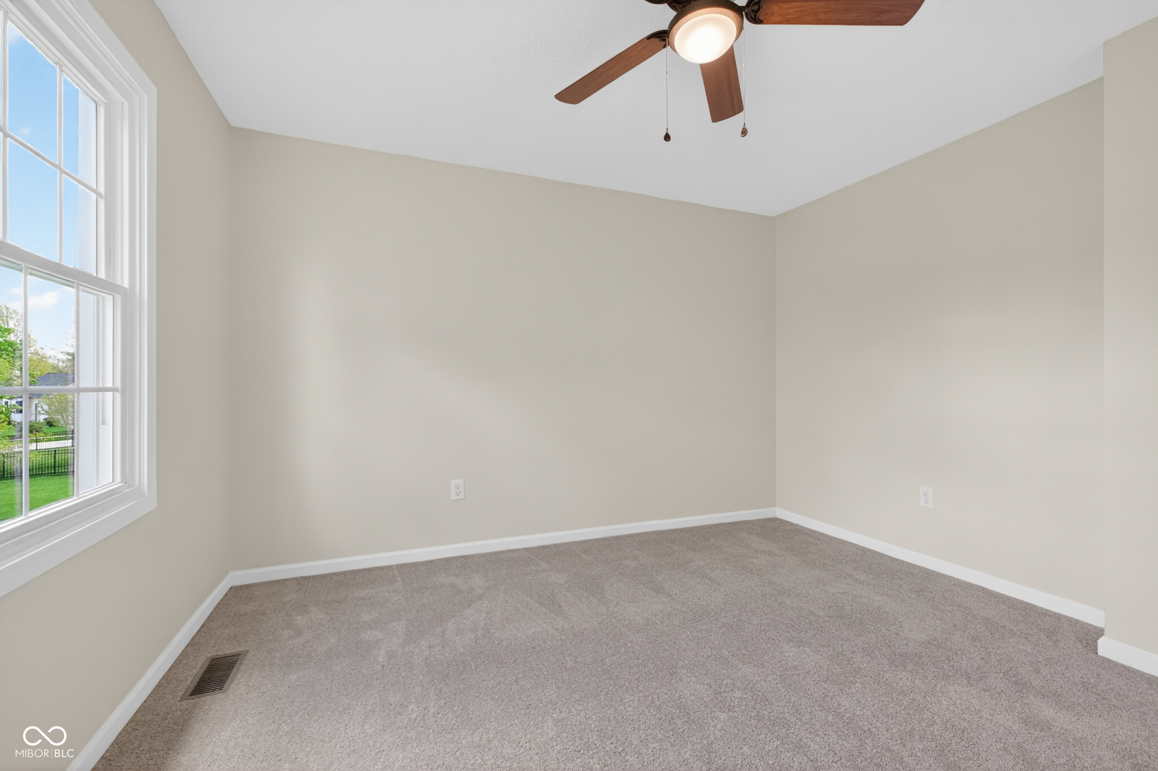 4864 Ashbrook Drive