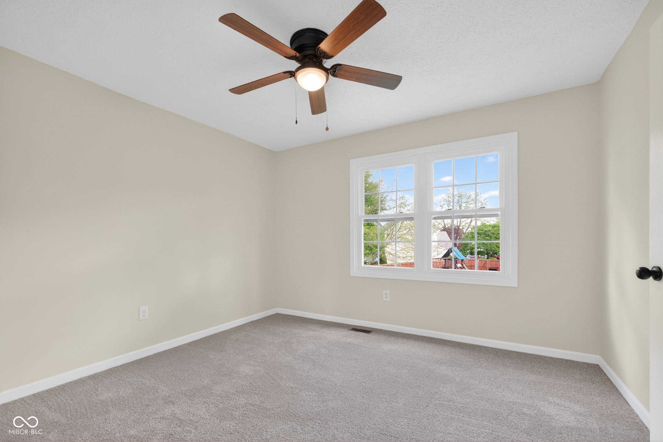 4864 Ashbrook Drive
