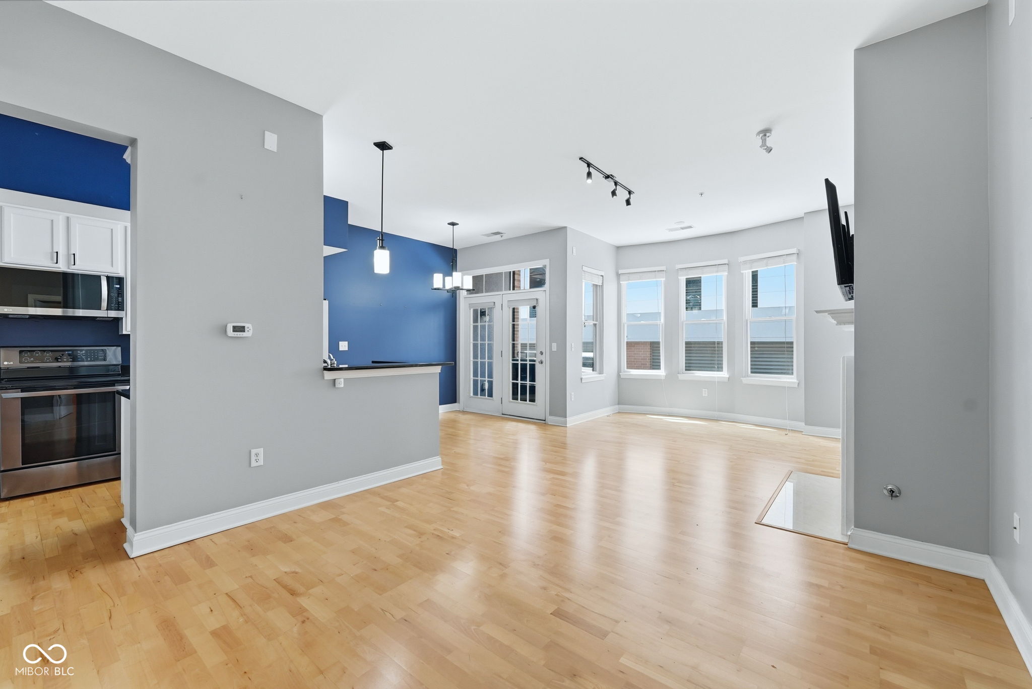 355 E Ohio Street Unit: STE 113