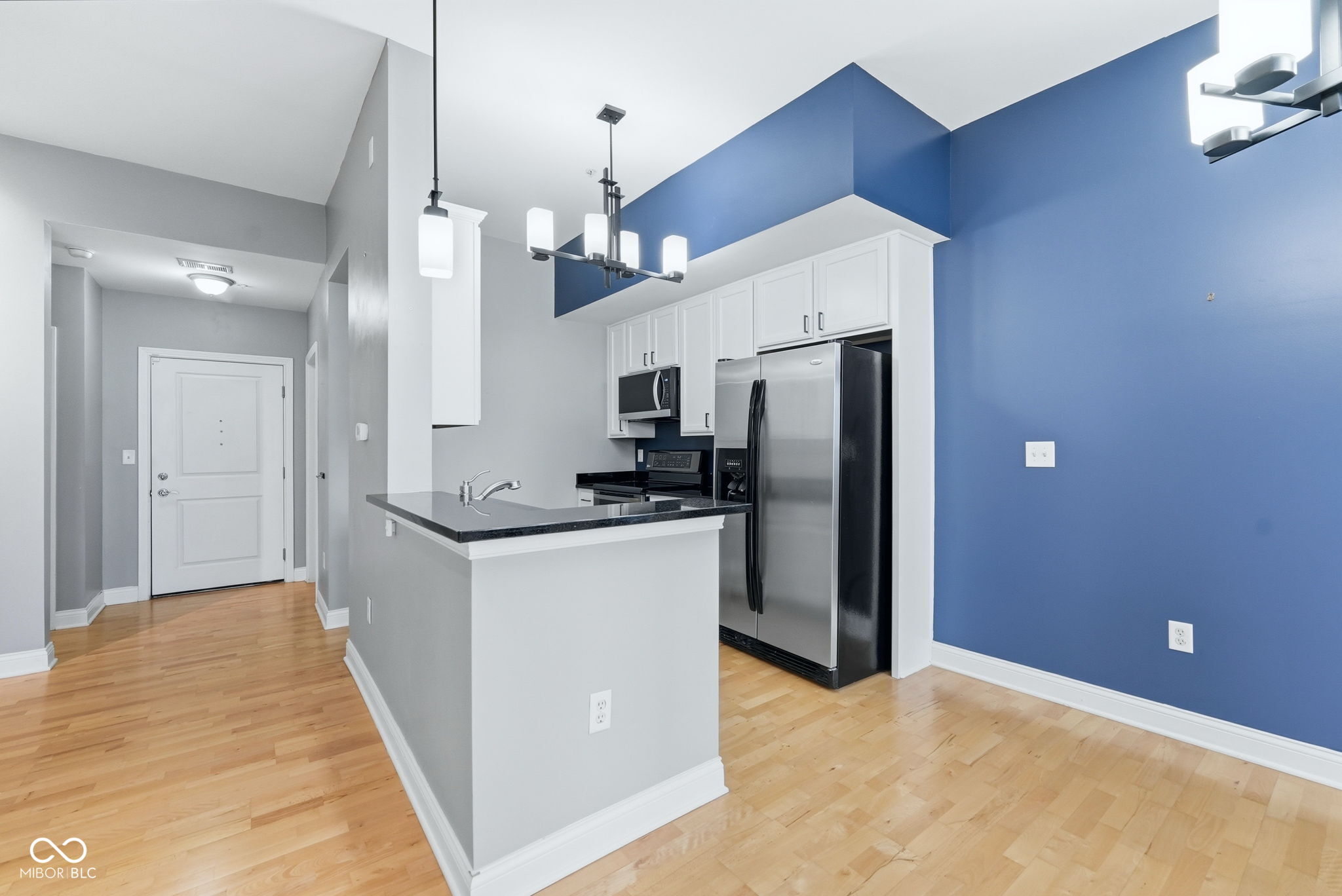 355 E Ohio Street Unit: STE 113