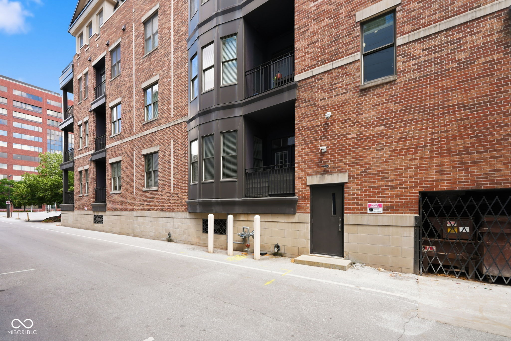 355 E Ohio Street Unit: STE 113