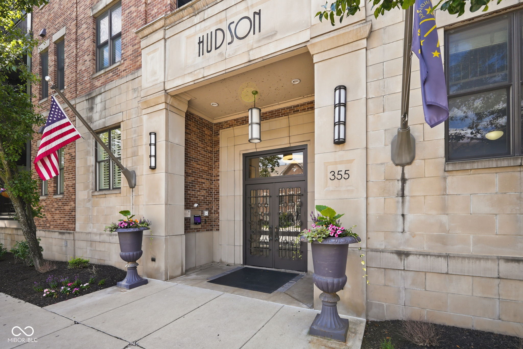 355 E Ohio Street Unit: STE 113
