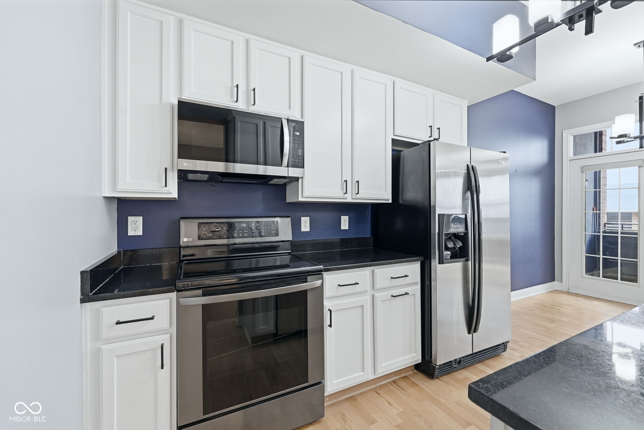 355 E Ohio Street Unit: STE 113