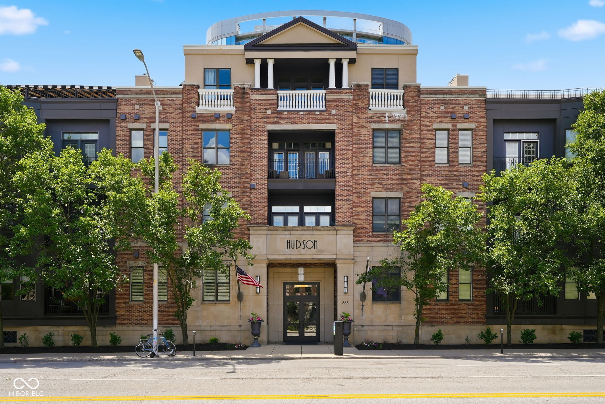 355 E Ohio Street Unit: STE 113
